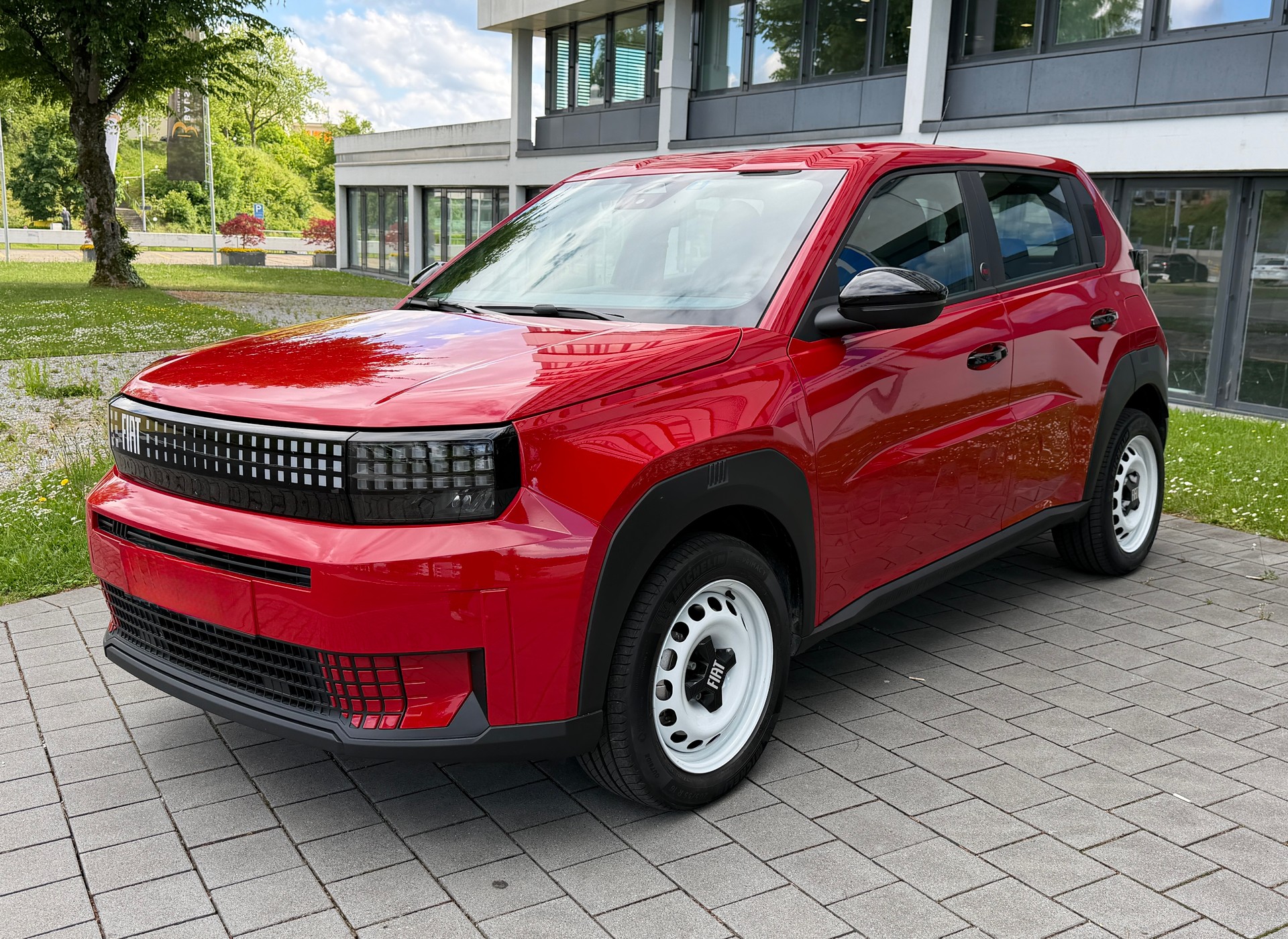 FIAT Grande Panda Elektro 🔋 Red 🔴-image-3