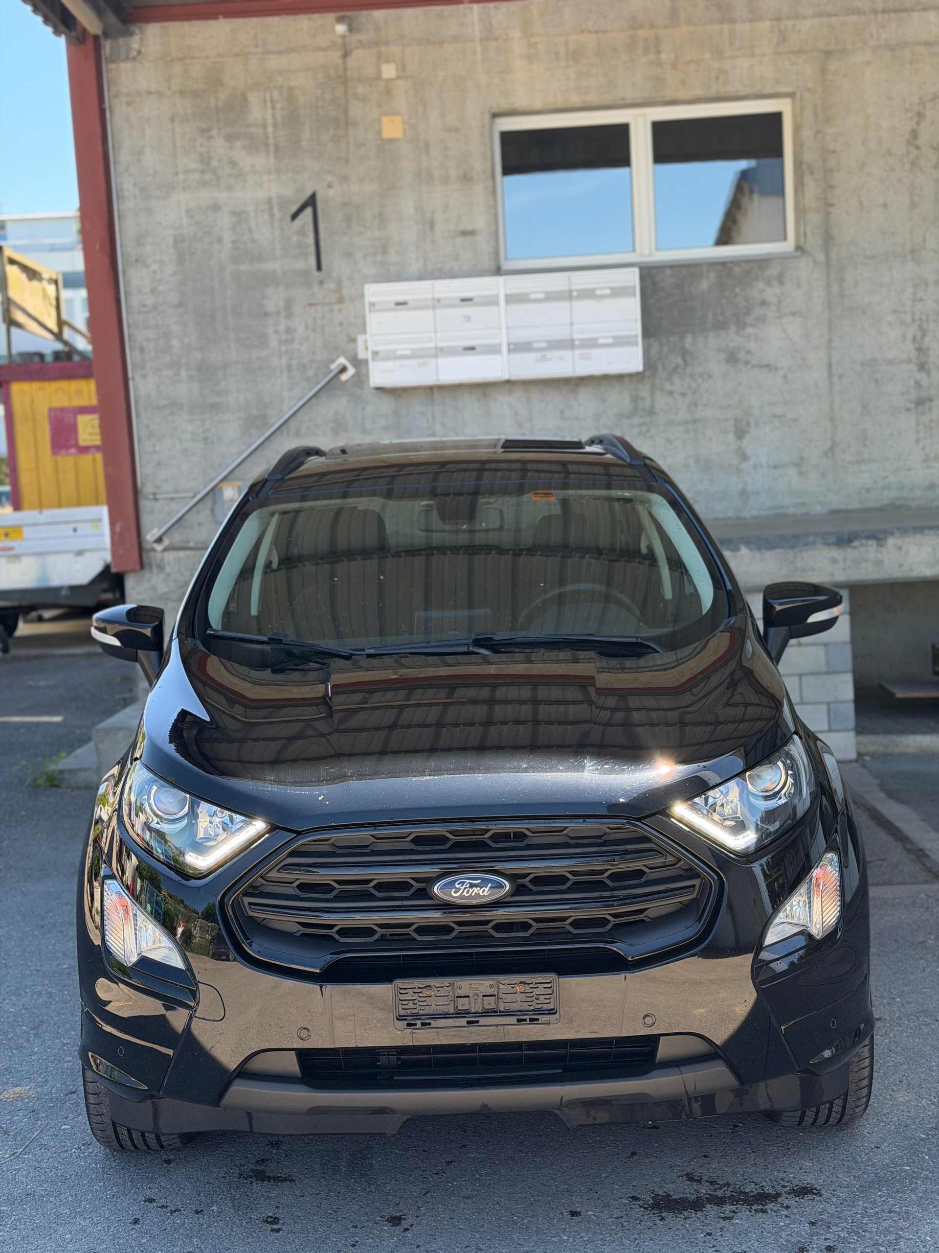 FORD EcoSport 1.5 TDCi ST-Line AWD-image-1