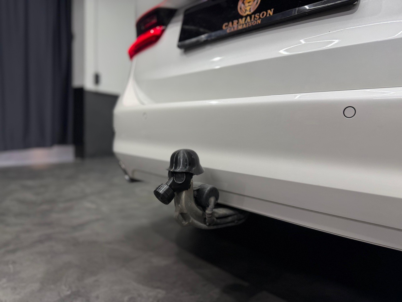 BMW 330i Touring xDrive Sport Line | Schiebedach | Anhängerkupplung-image-9