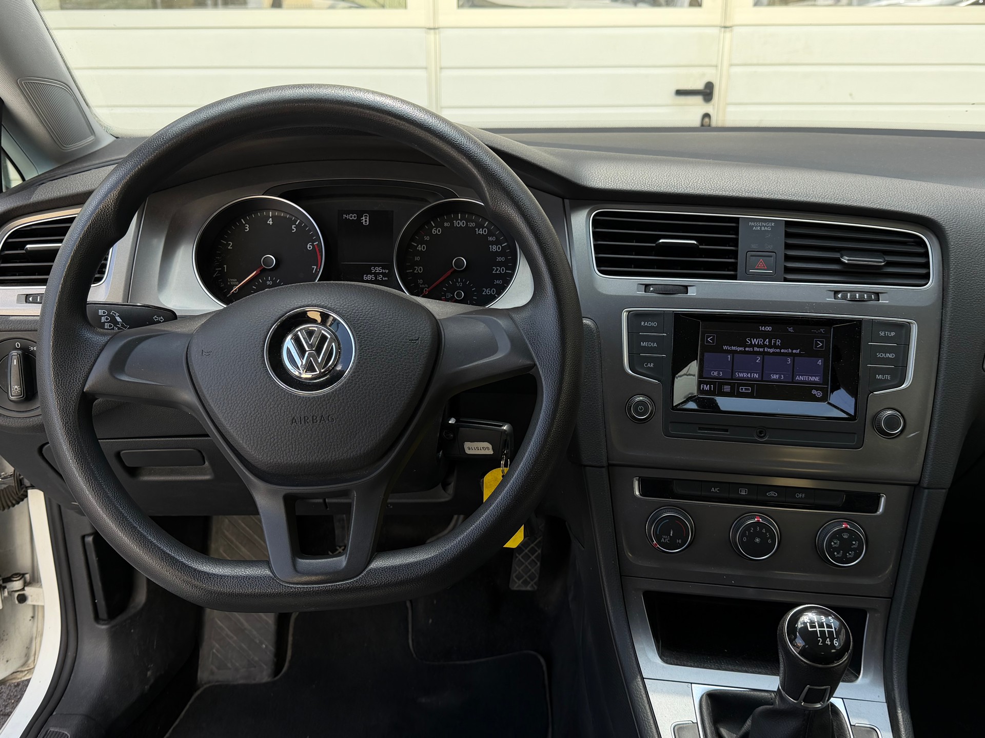 VW Golf Variant 1.2 TSI Trendline*Ab MFK&Service*CH-FHZ*1.Hand*Sparsam&Zuverlässig*-image-10
