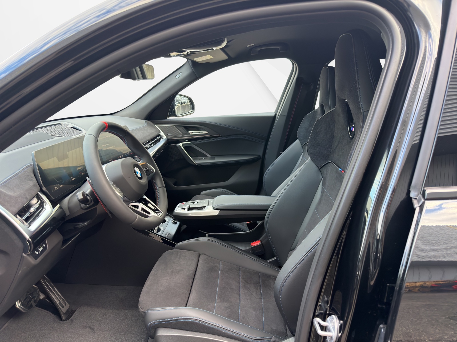 BMW X2 xDrive M35i-image-11