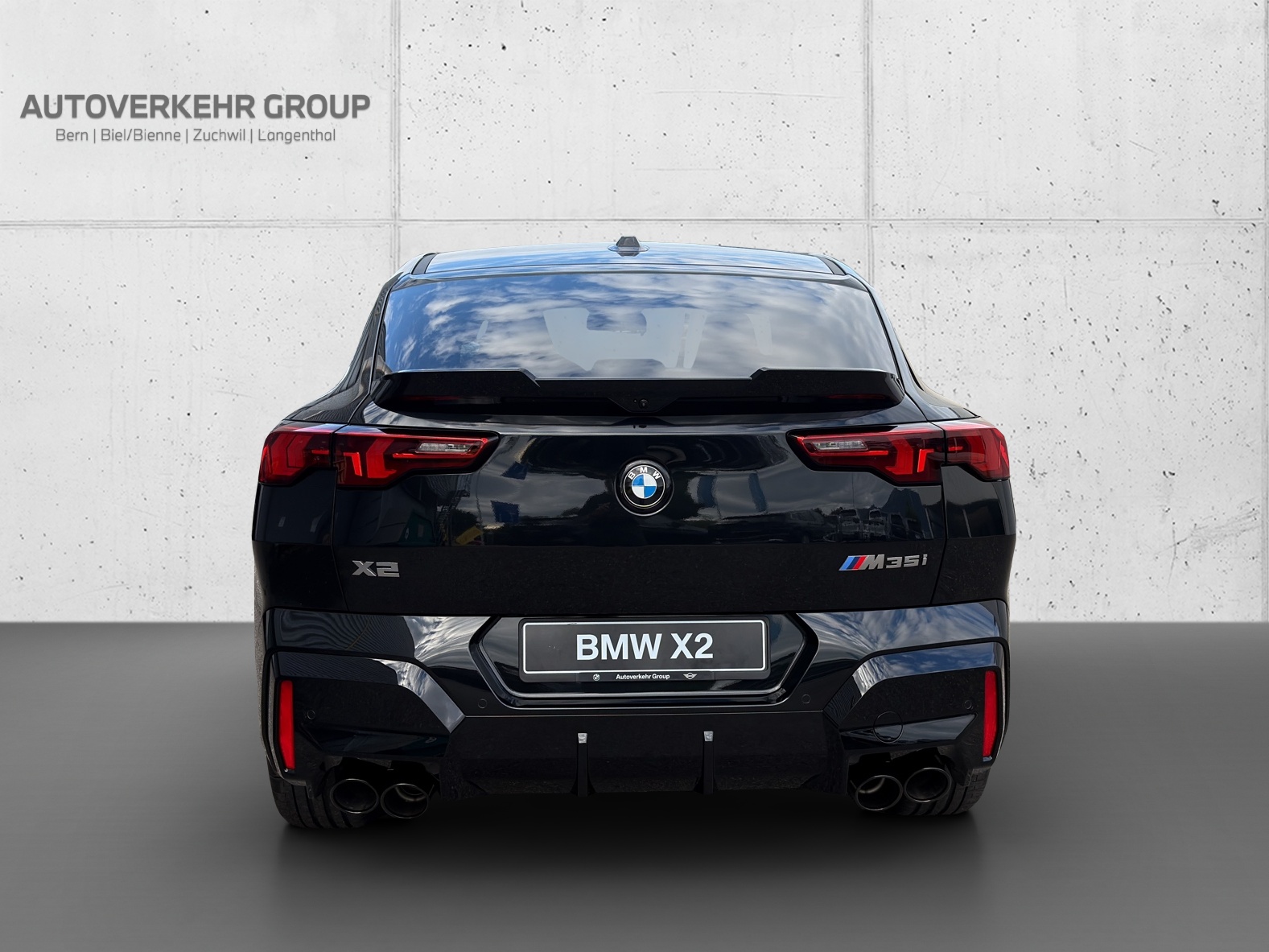 BMW X2 xDrive M35i-showroom-element-3