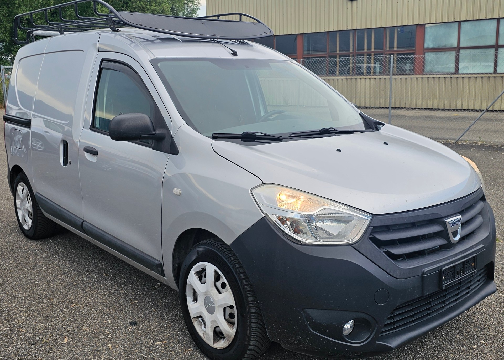 DACIA Dokker Van TCe 115 Ambiance+-image-1