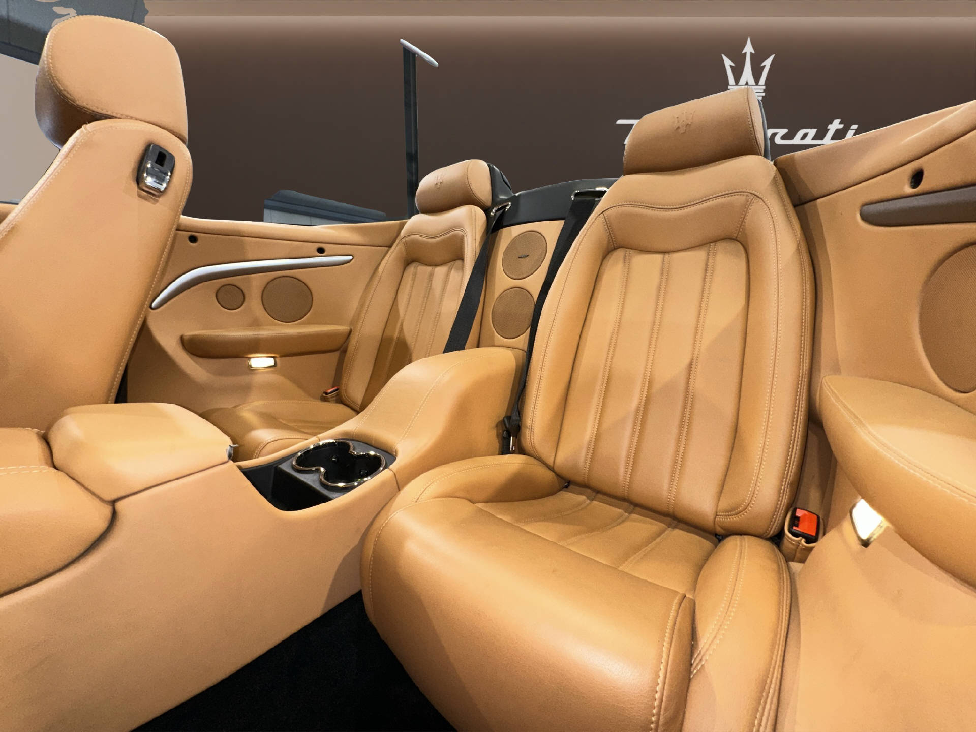 MASERATI Grancabrio 4.7 V8-image-15