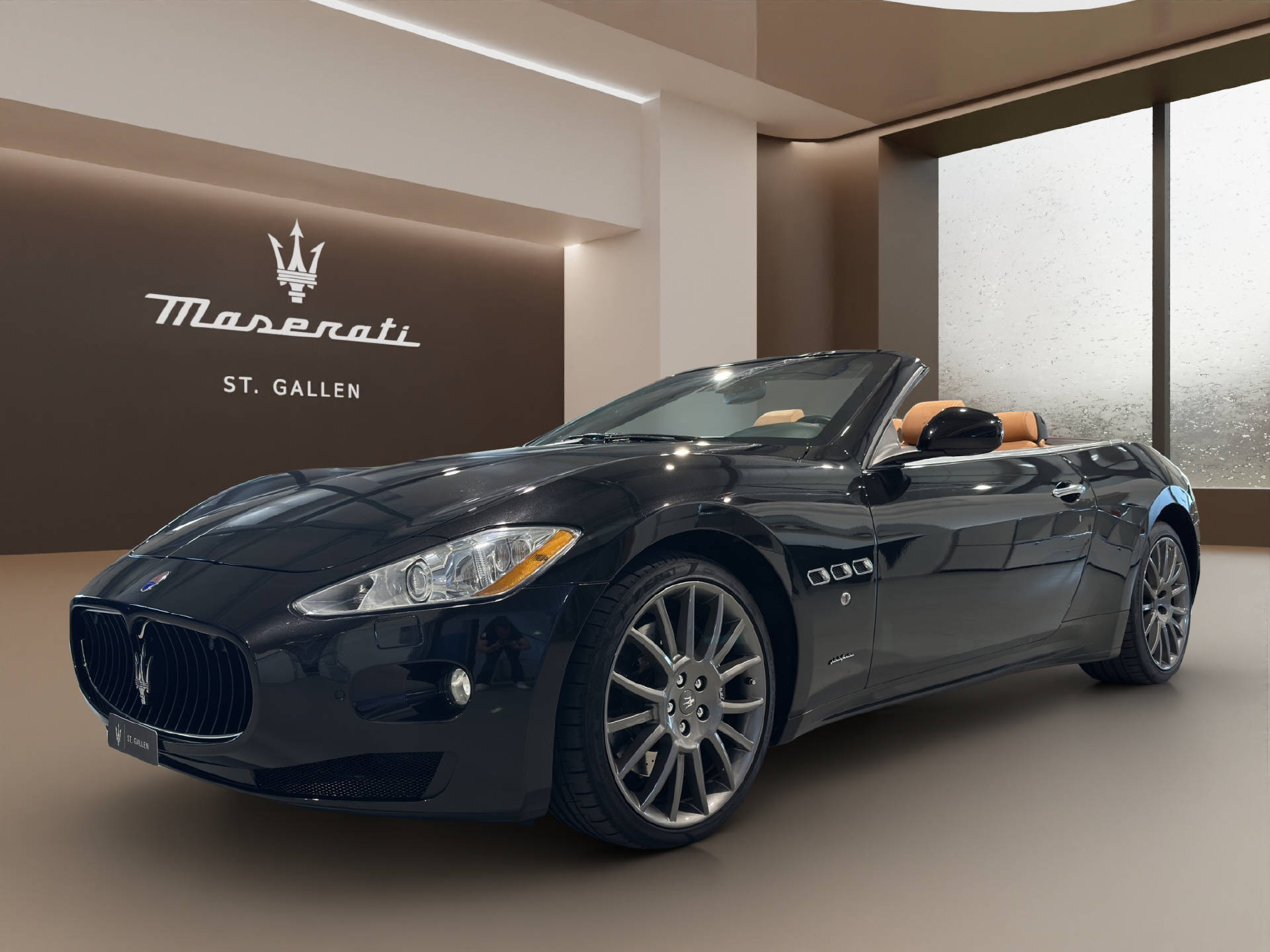 MASERATI Grancabrio 4.7 V8
