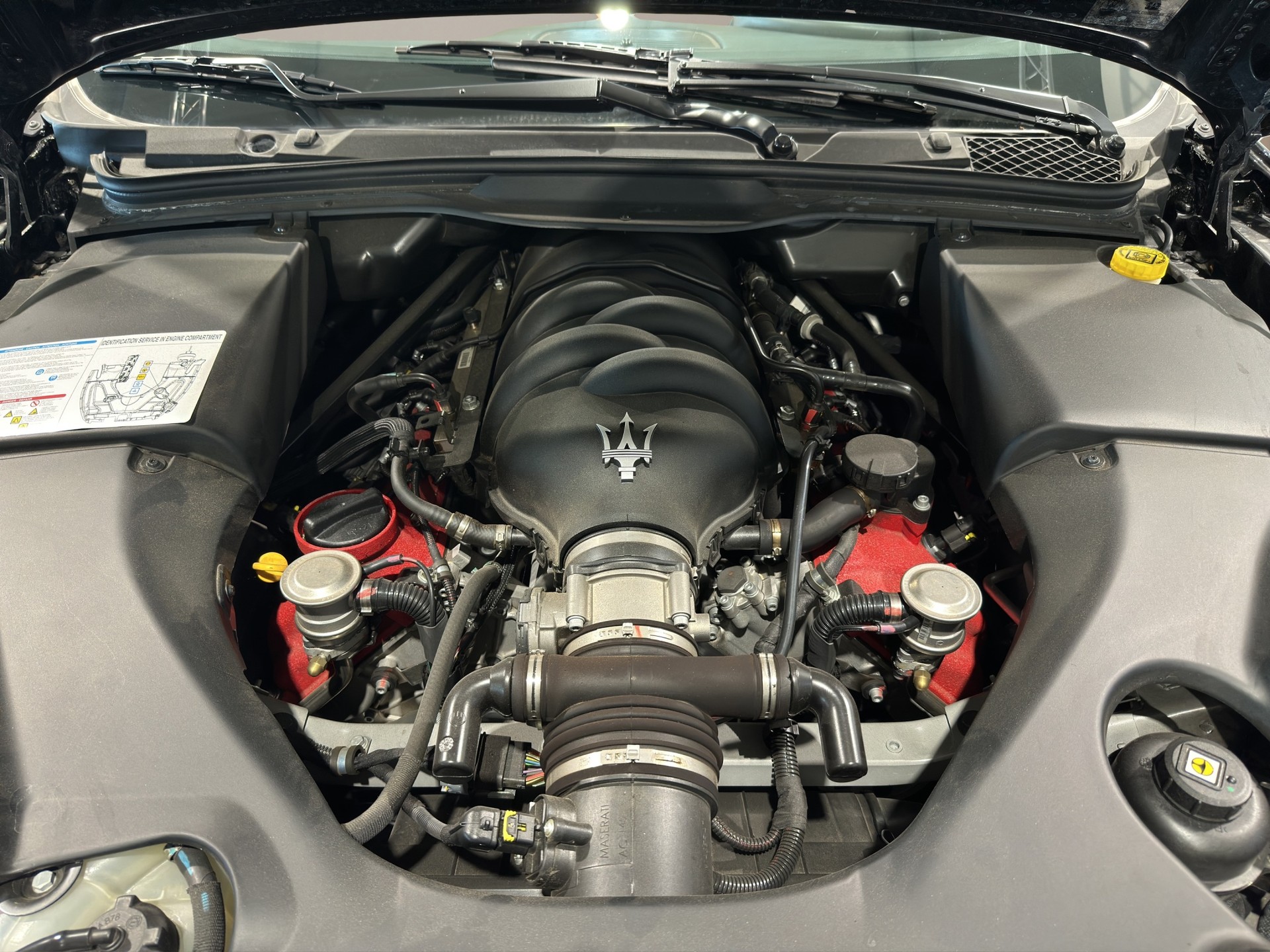 MASERATI Grancabrio 4.7 V8-image-15