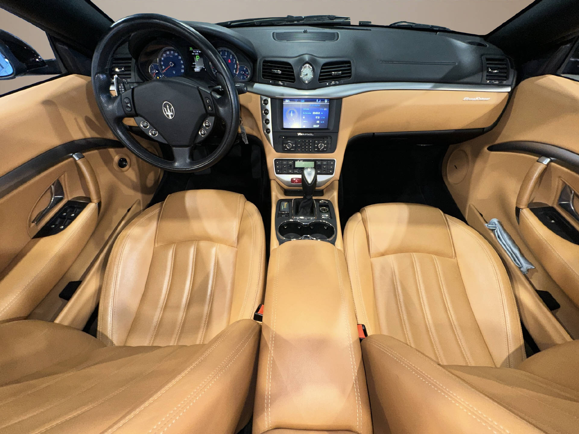 MASERATI Grancabrio 4.7 V8-image-9