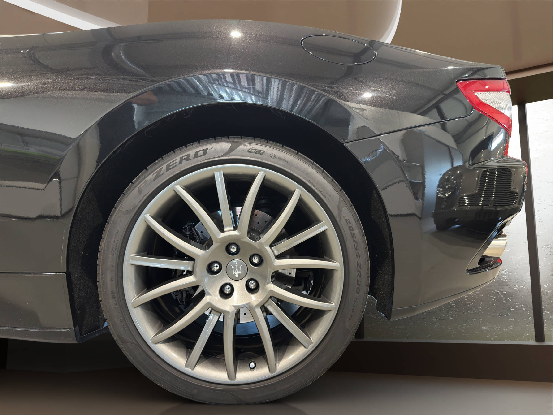 MASERATI Grancabrio 4.7 V8-image-20