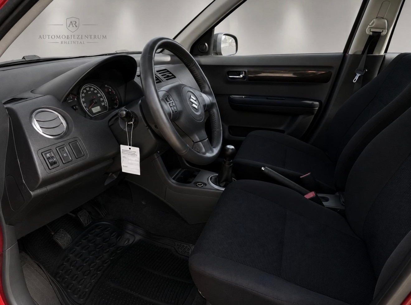 SUZUKI Swift 1.3i 16V GL Top 4x4-image-9