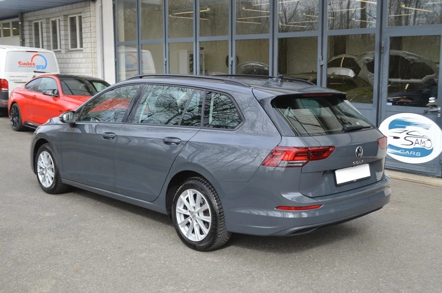 VW Golf Variant 2.0 TDI Life DSG 4Motion-image-4