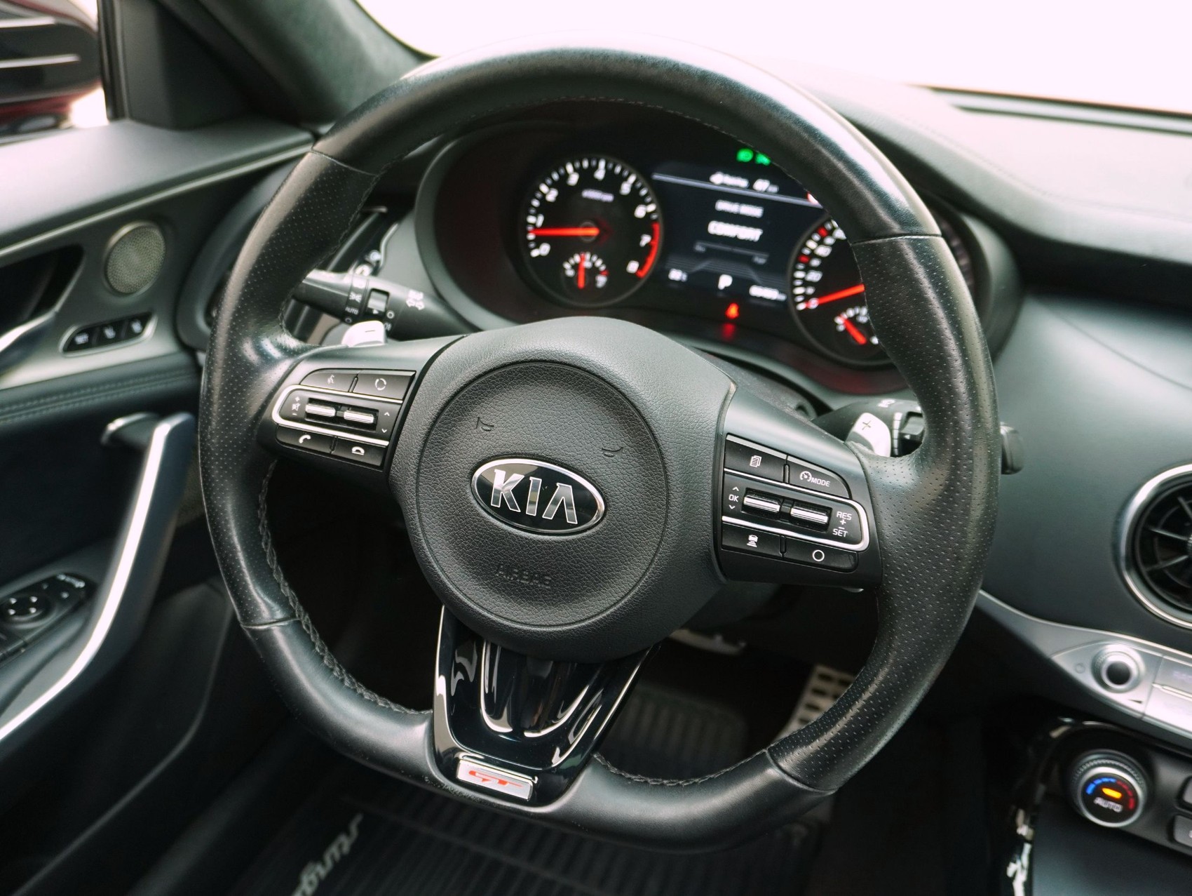 KIA Stinger GT 3.3 T-GDi 4WD **KW Gewindefahrwerk**-image-11