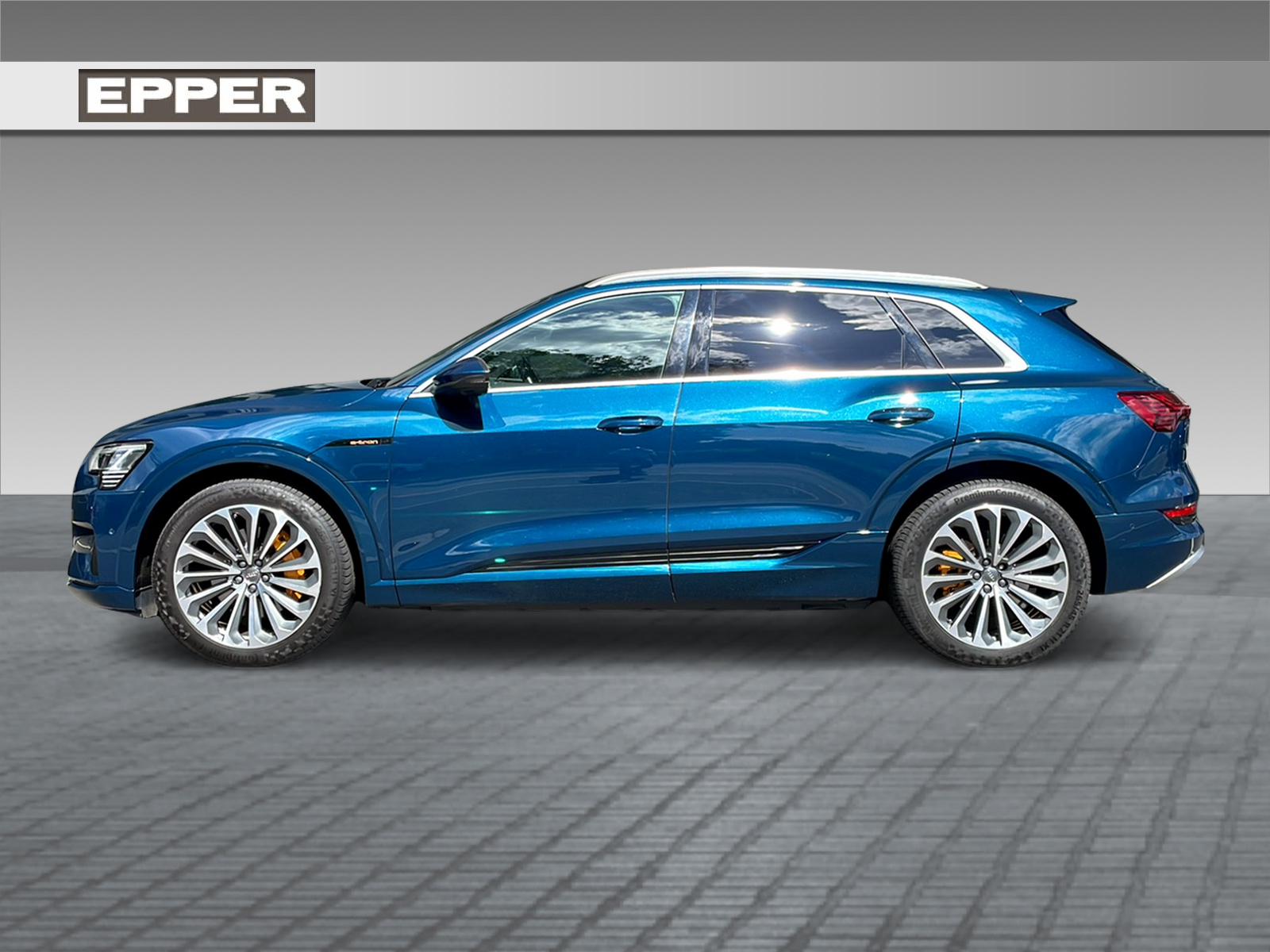 AUDI e-tron 55 Advanced quattro-showroom-element-1