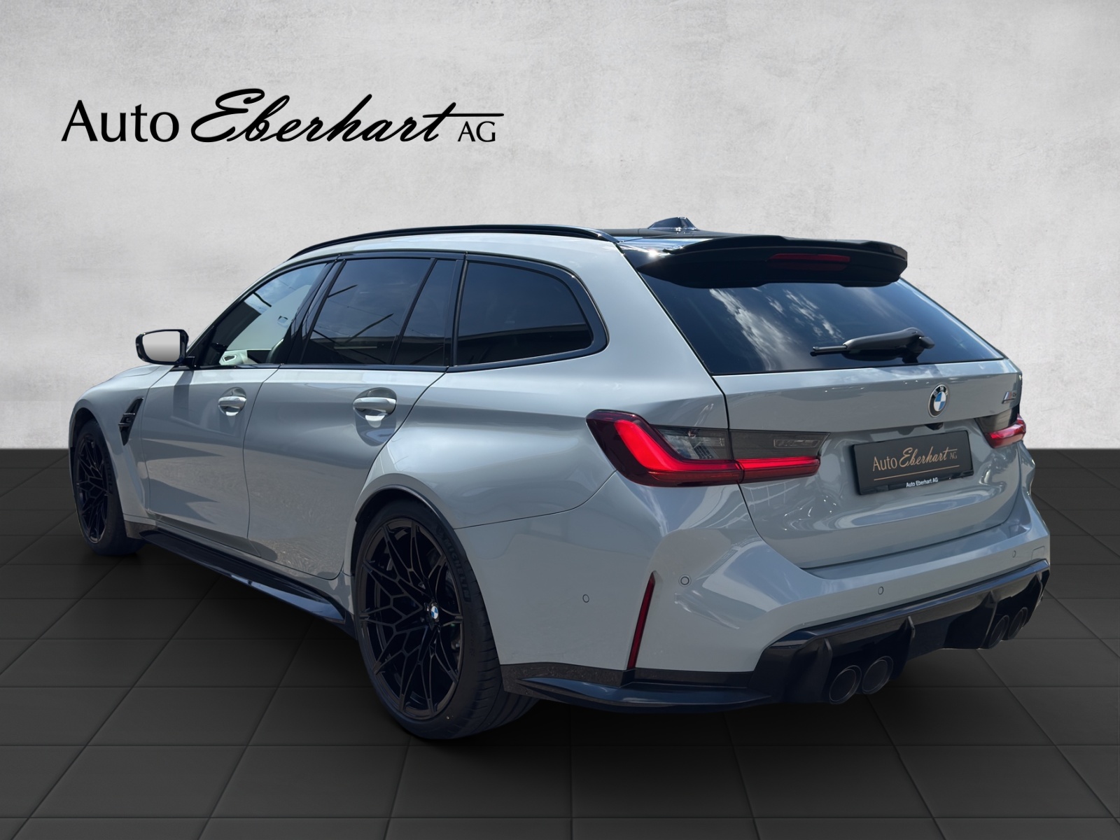 BMW M3 Touring xDrive Competition M LCI-showroom-element-1