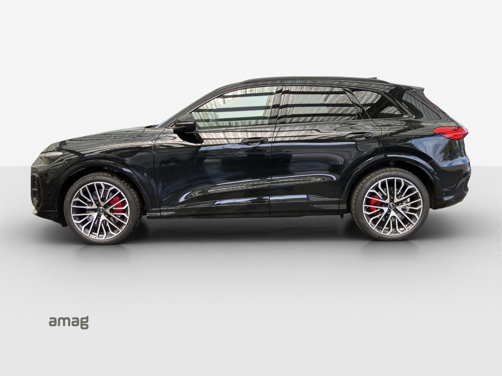 AUDI Q5 e-hybrid quattro 270 kW S-tronic-showroom-element-1