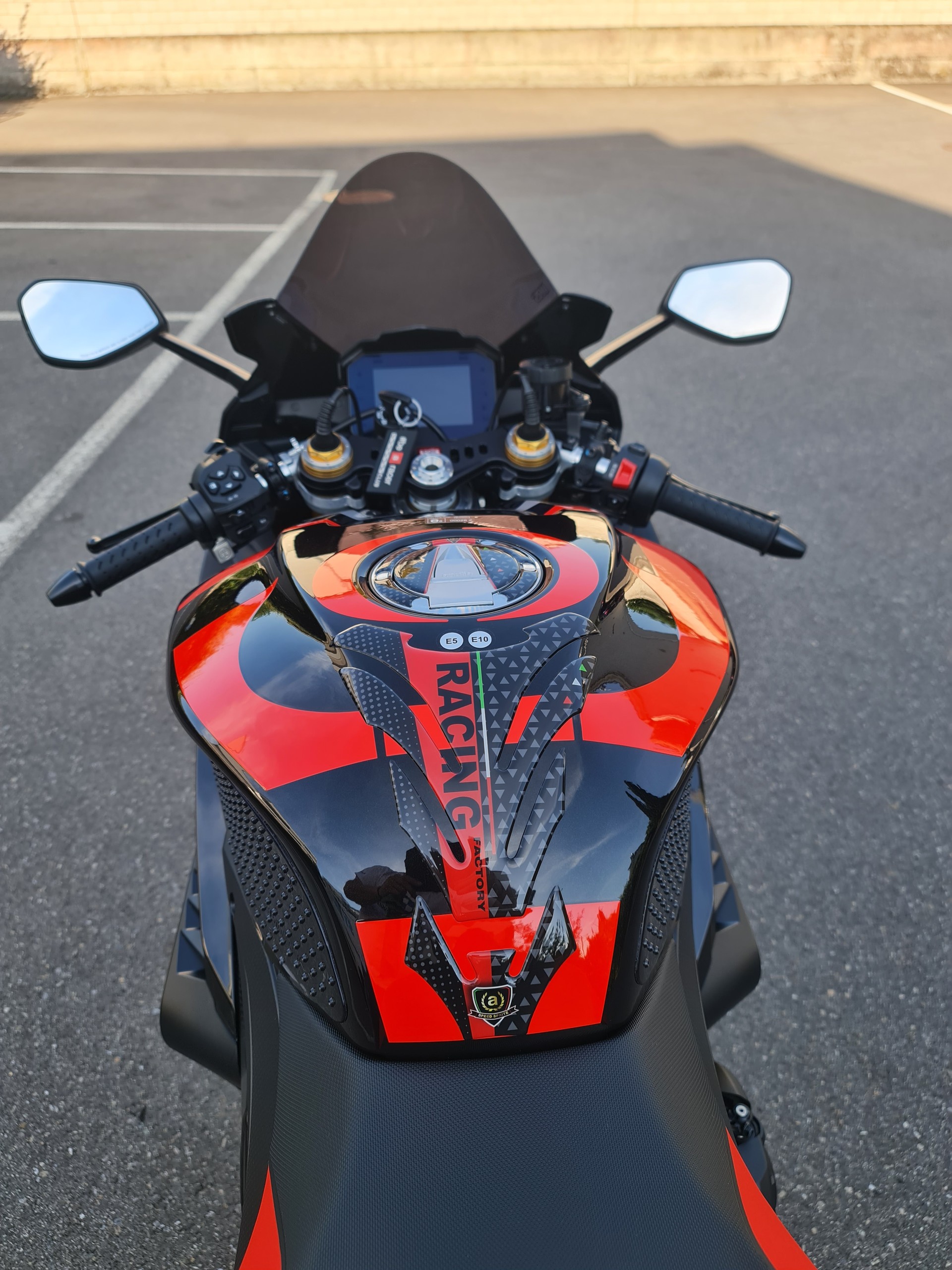 APRILIA RSV4 1100 E5+ Factory ABS mit Sc Project-image-13