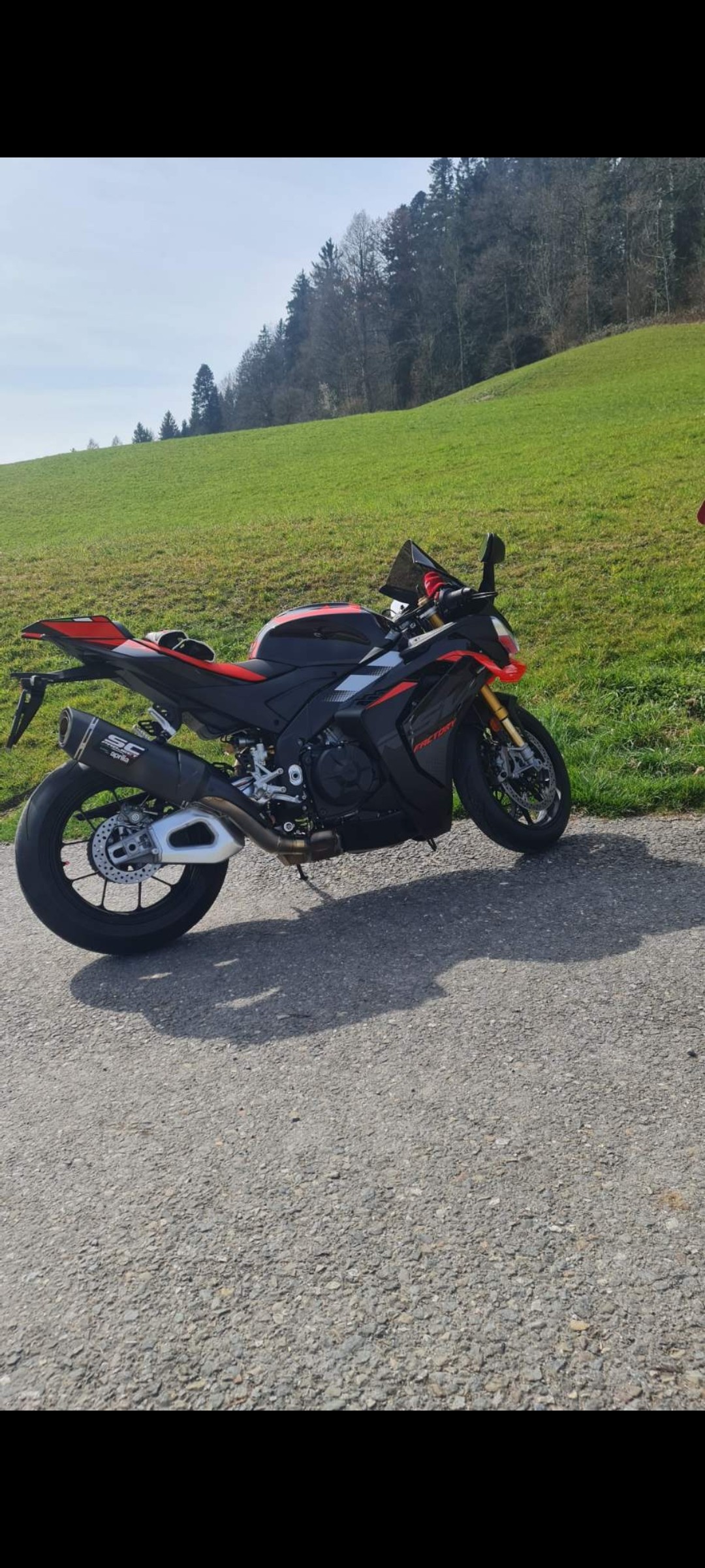 APRILIA RSV4 1100 E5+ Factory-image-3