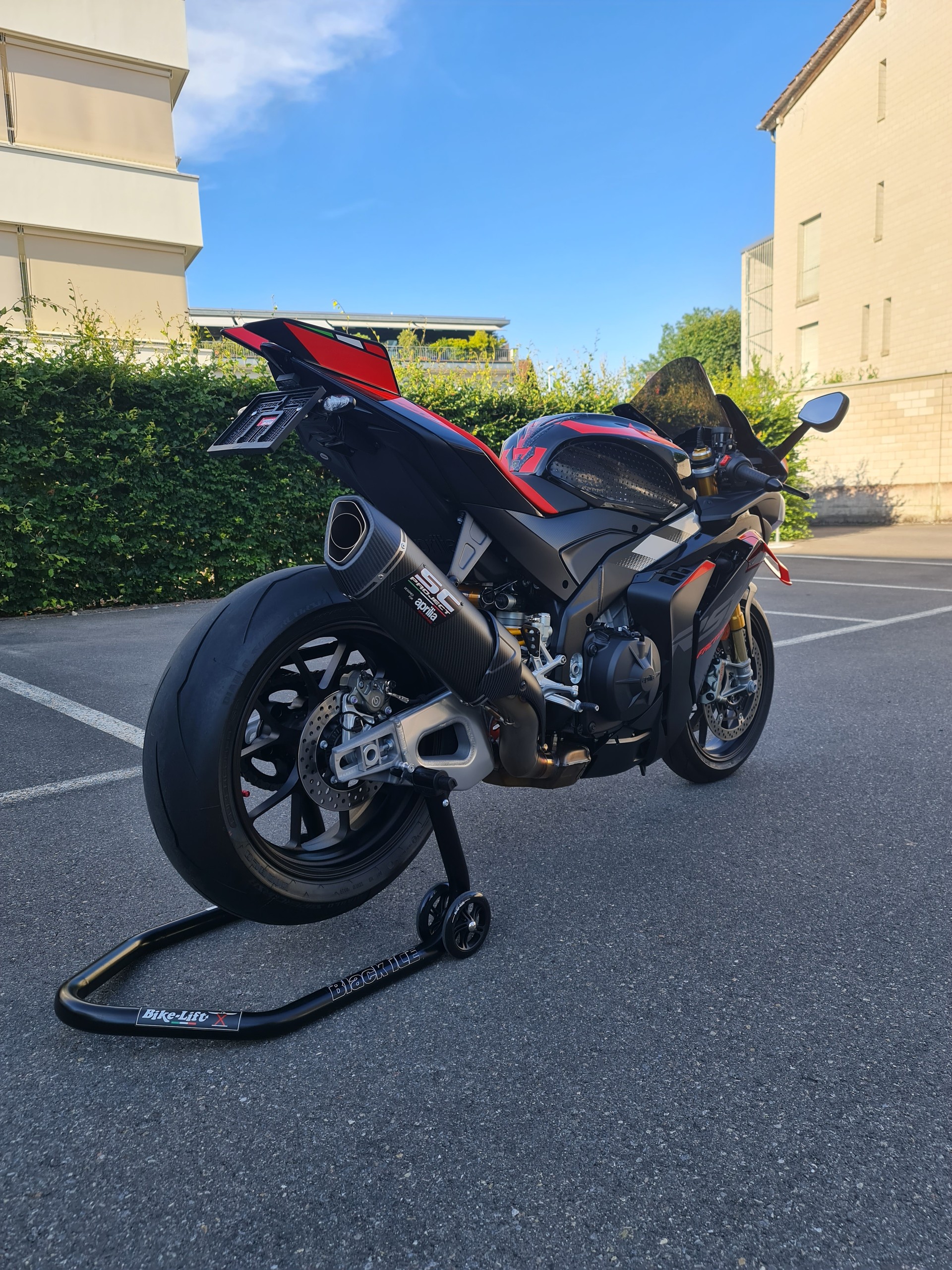 APRILIA RSV4 1100 E5+ Factory ABS mit Sc Project-image-11