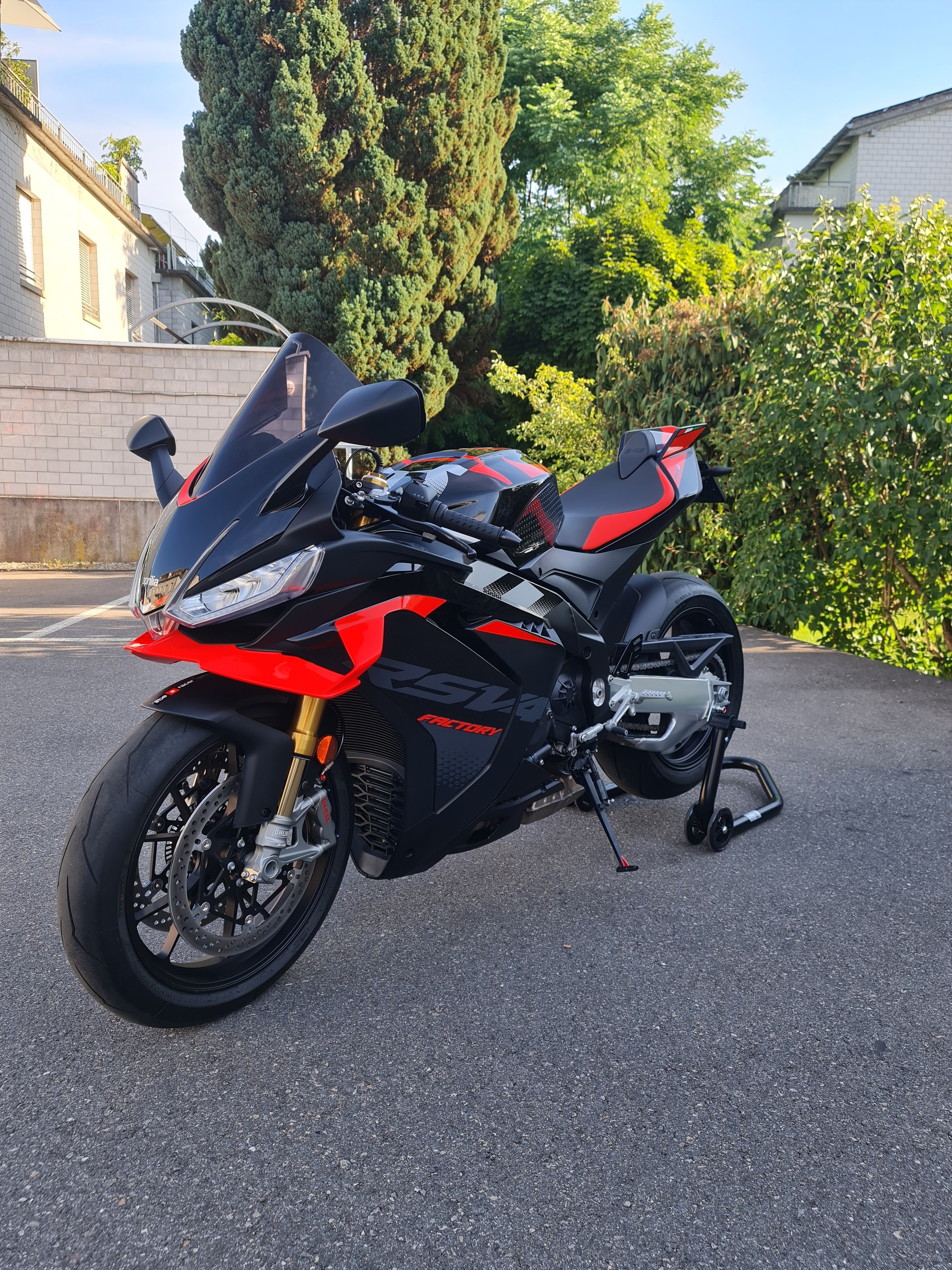 APRILIA RSV4 1100 E5+ Factory ABS mit Sc Project-image-5