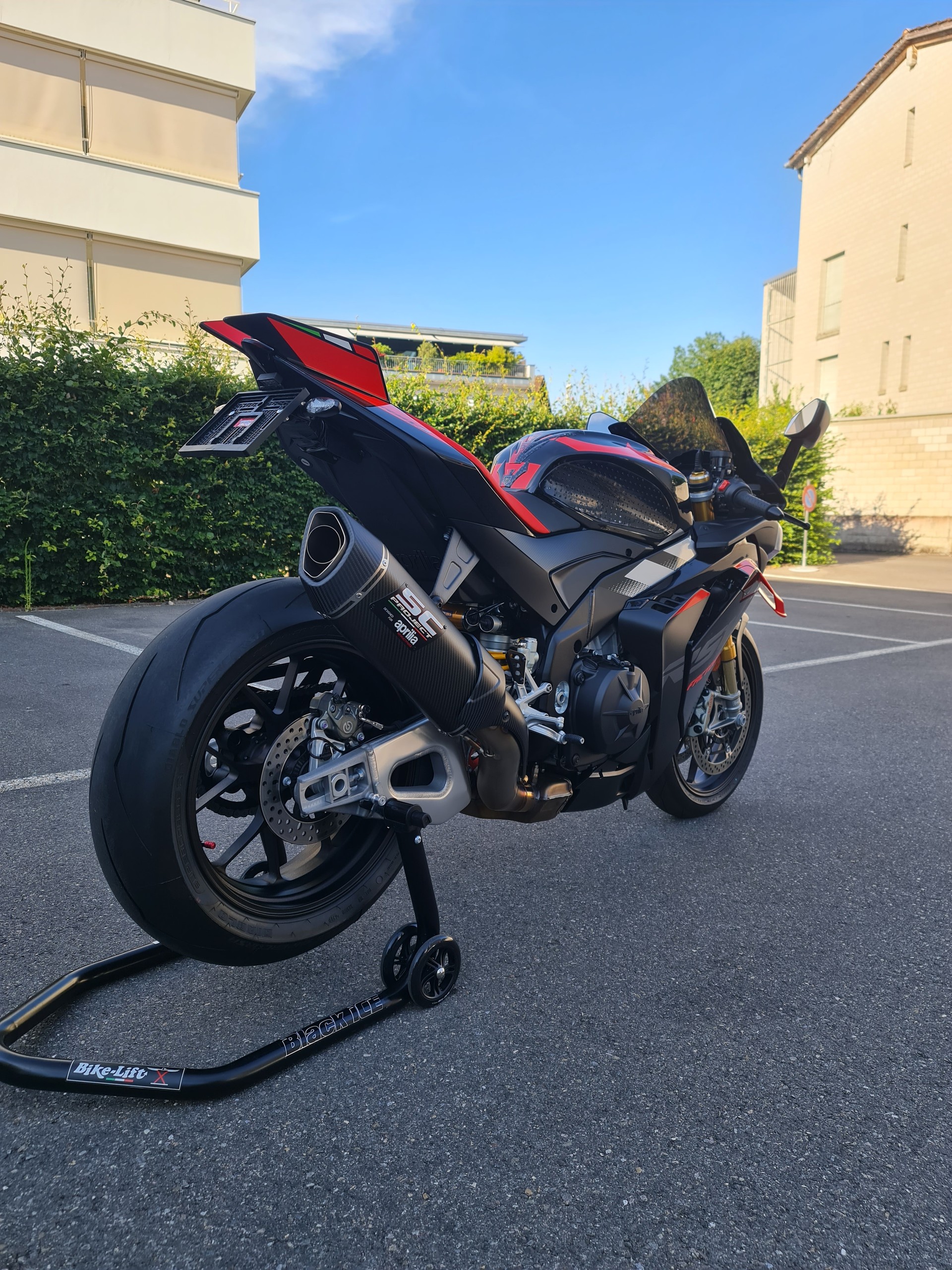 APRILIA RSV4 1100 E5+ Factory ABS mit Sc Project-image-4