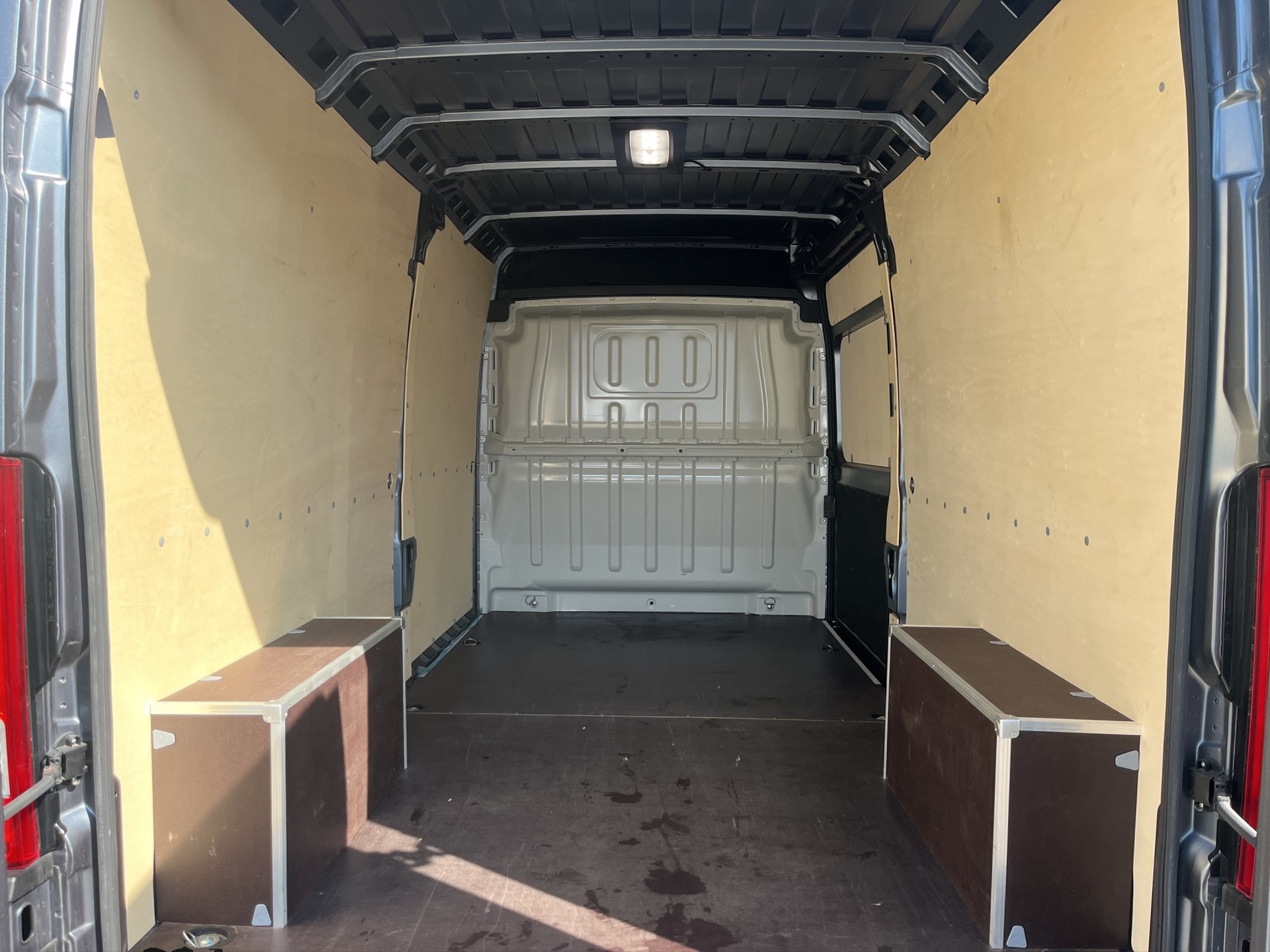 TOYOTA L3H2, Executive, 180 PS, Automat, Vollausstattung-image-12