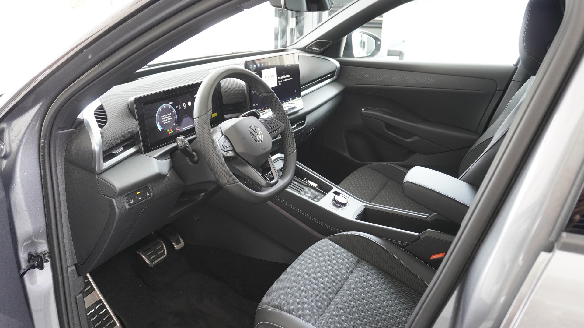 VW T-Roc 1.5 eTSI mHEV R-Line DSG-image-20