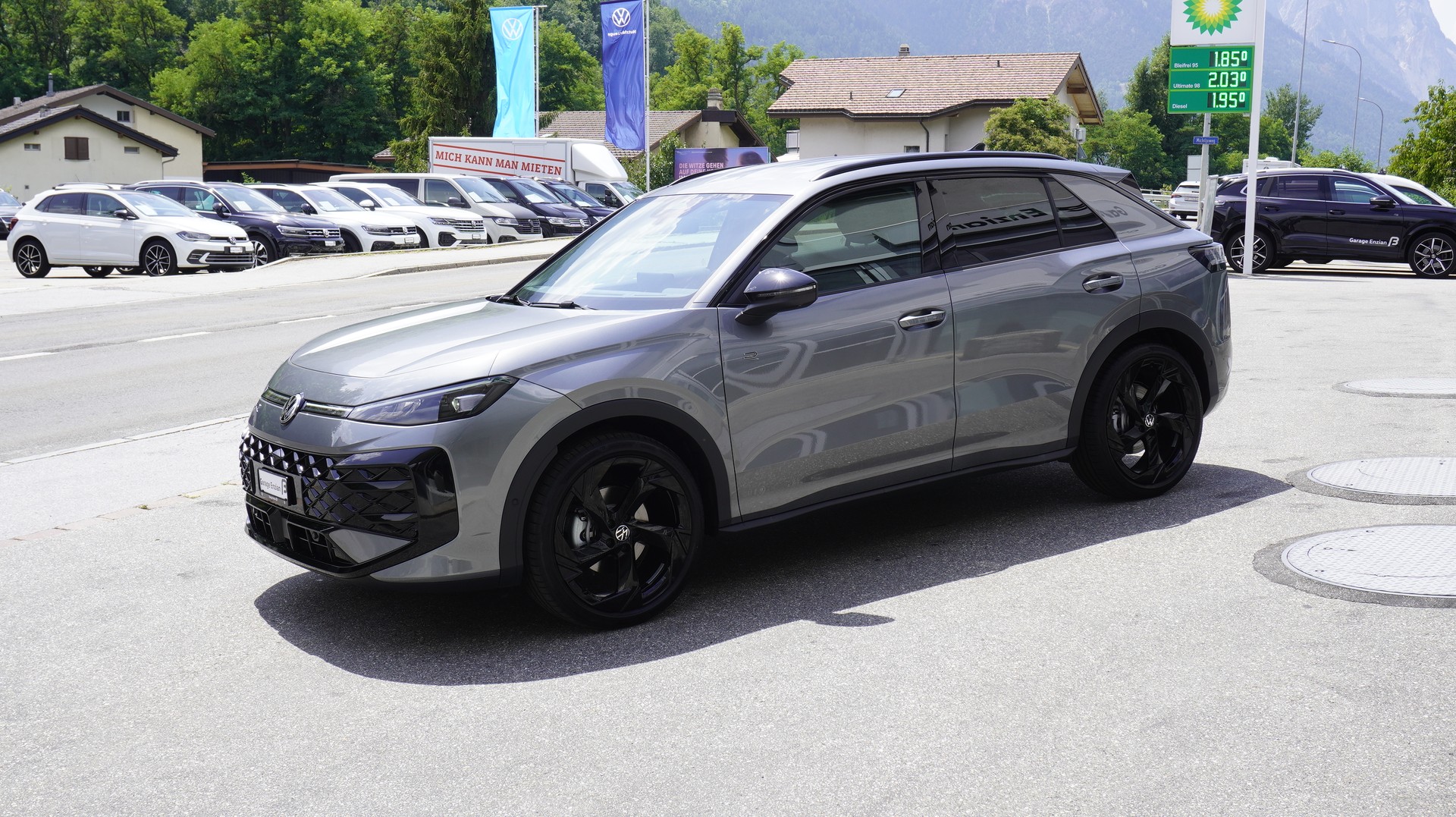 VW T-Roc 1.5 eTSI mHEV R-Line DSG-image-16