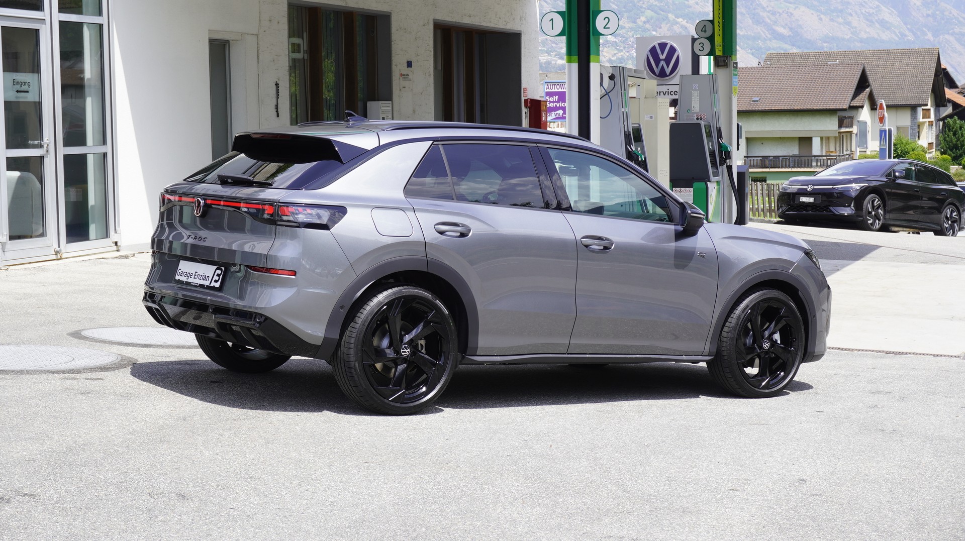 VW T-Roc 1.5 eTSI mHEV R-Line DSG-image-8
