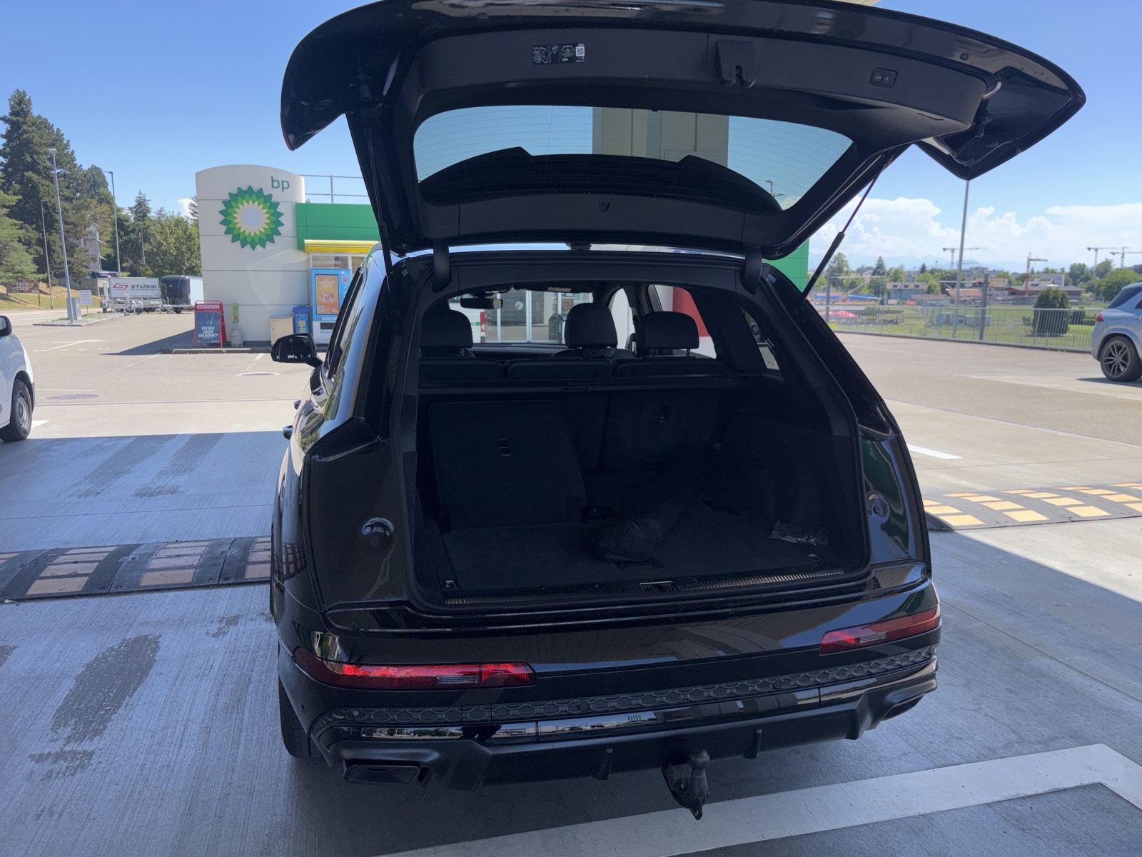 AUDI Q7 SUV 3.0 45 TDI S Line quattro T-Tronic-image-17