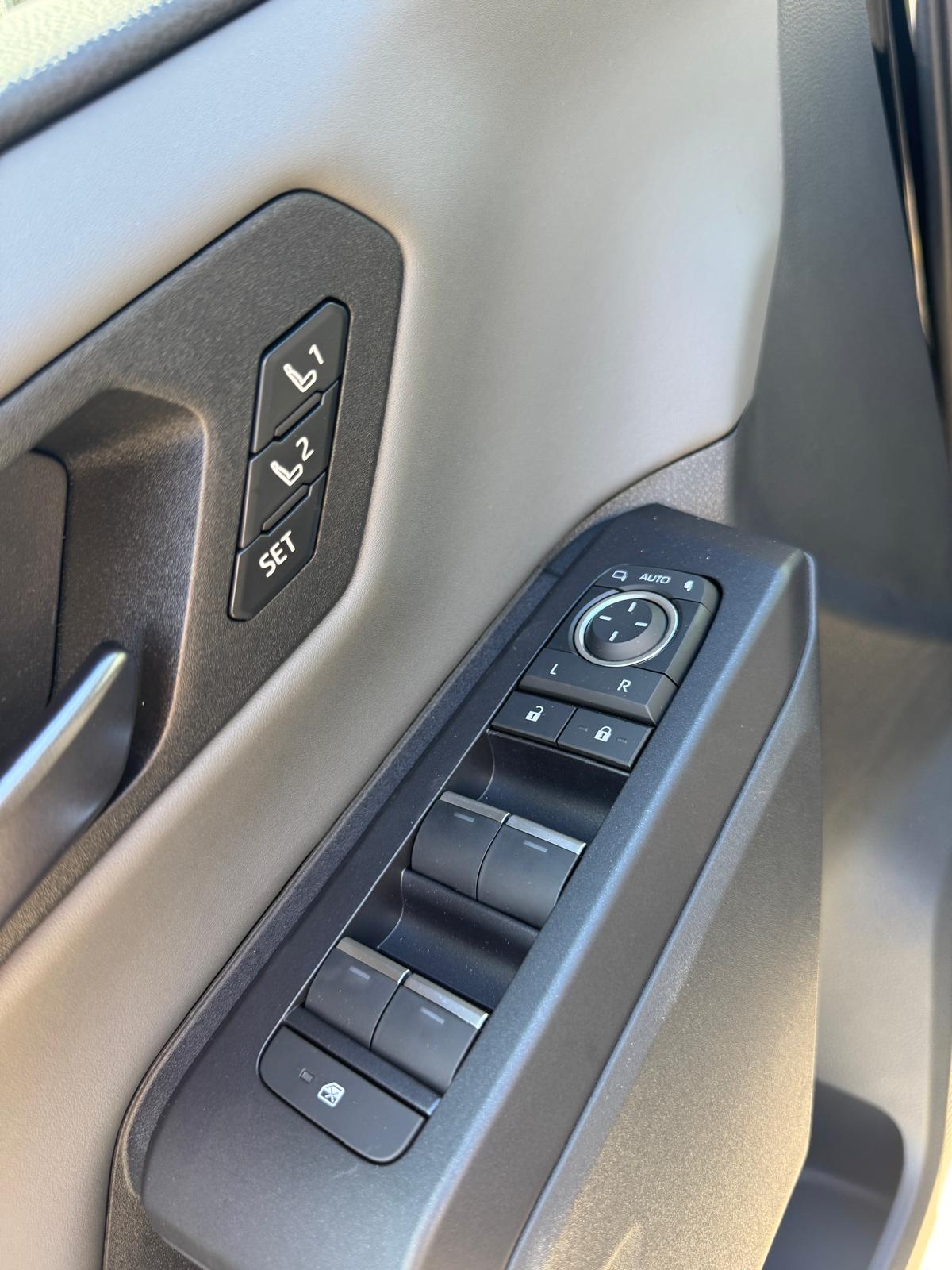 TOYOTA RAV-4 2.5 HSD Premium e-CVT AWD-image-11