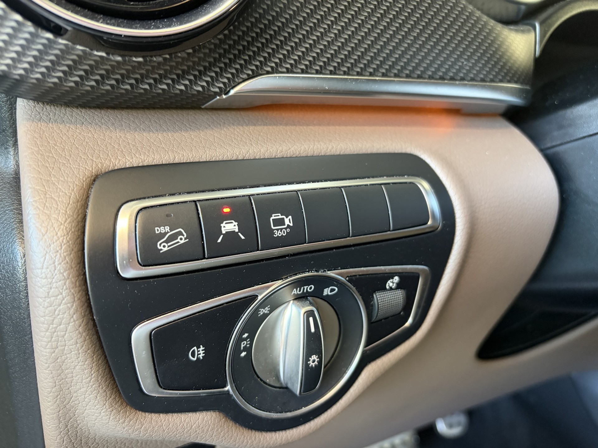 MERCEDES-BENZ V 300 d Avantgarde kompakt 4Matic 9G-Tronic-image-13