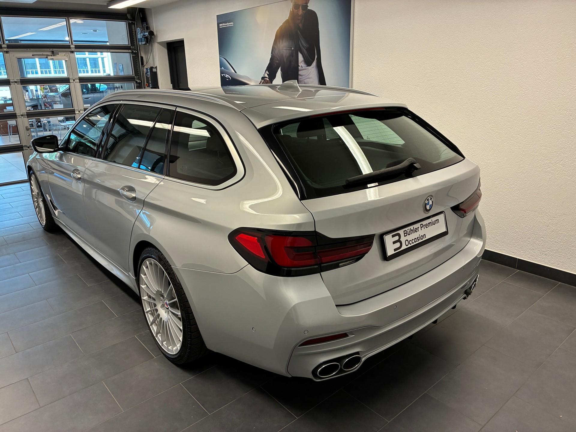 BMW-ALPINA B5 Touring 4.4 Biturbo 4x4-showroom-element-1