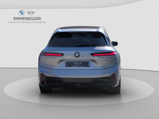 BMW iX xDrive60 M Sport Pro-image-6