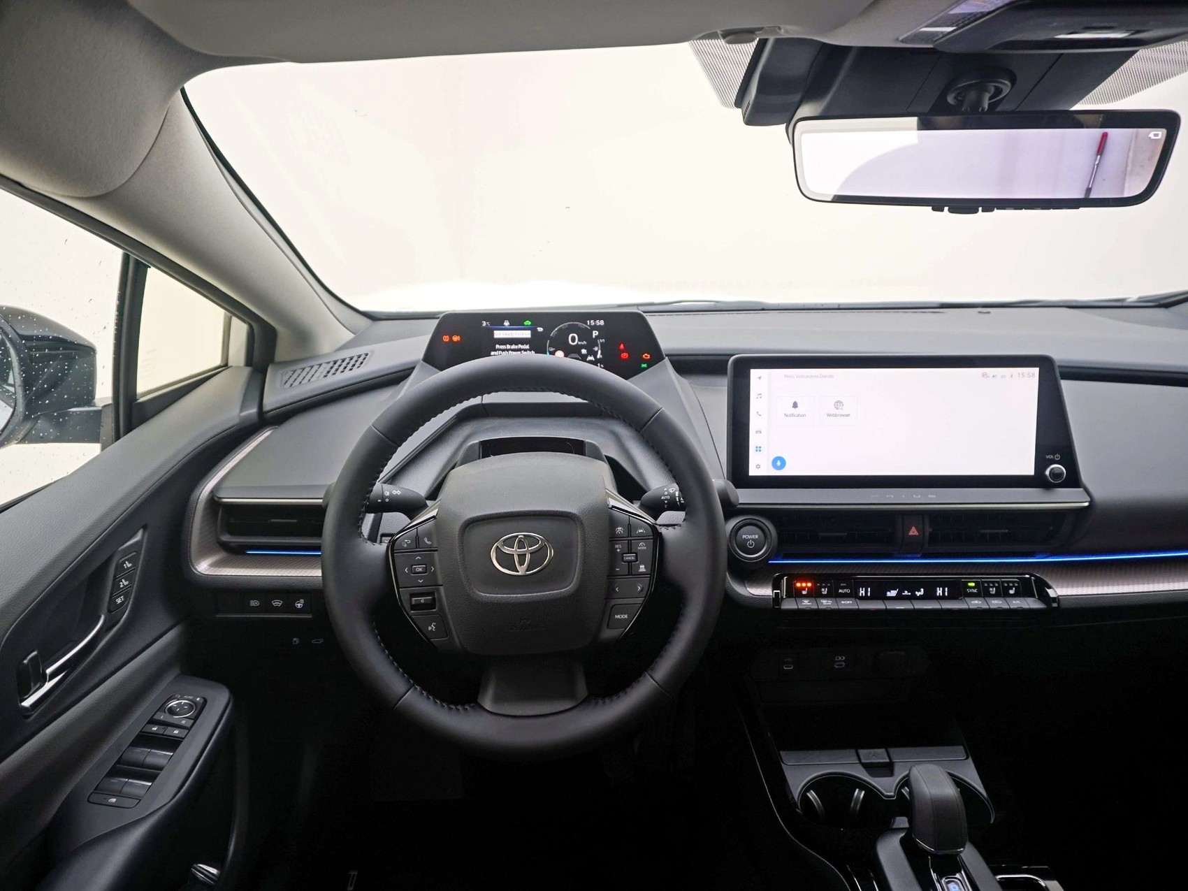 TOYOTA Prius 2.0 Plug-In-Hybrid Premium ** Panoramadach **-image-9