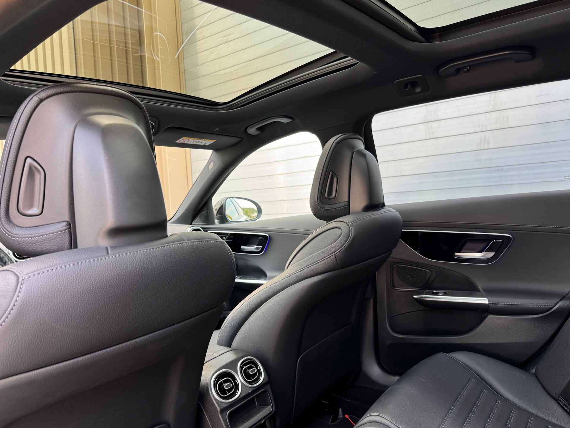 MERCEDES-BENZ C 200 T 4Matic AMG Line-image-6
