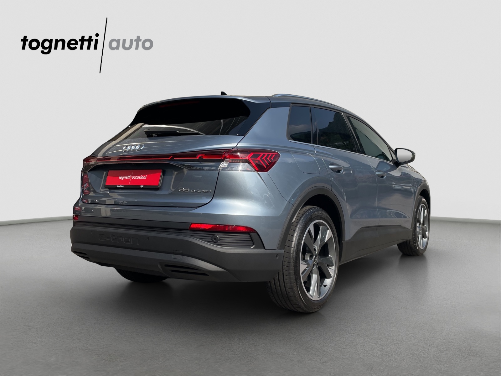 AUDI Q4 e-tron 35-showroom-element-3