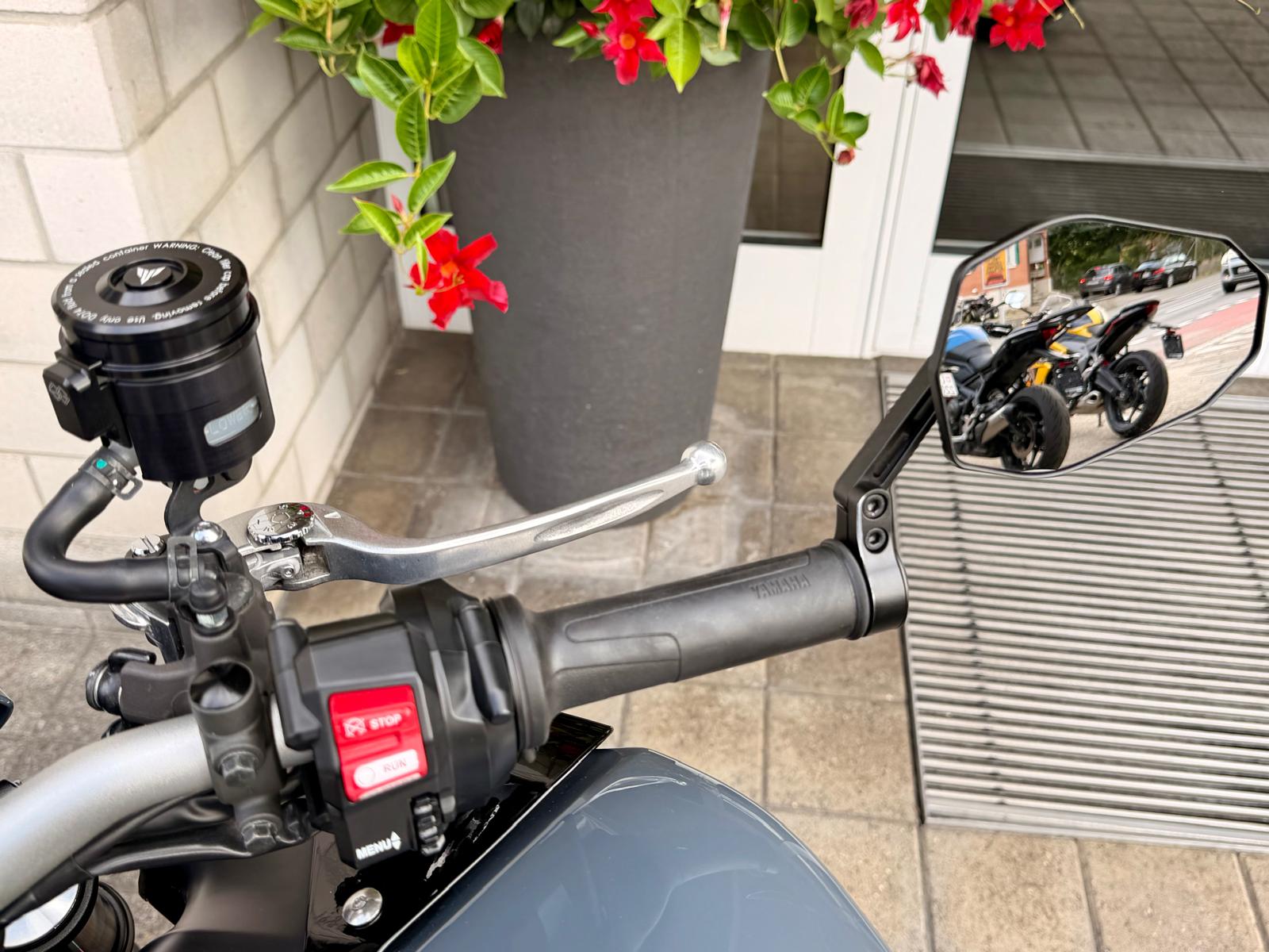 YAMAHA MT-09-image-14
