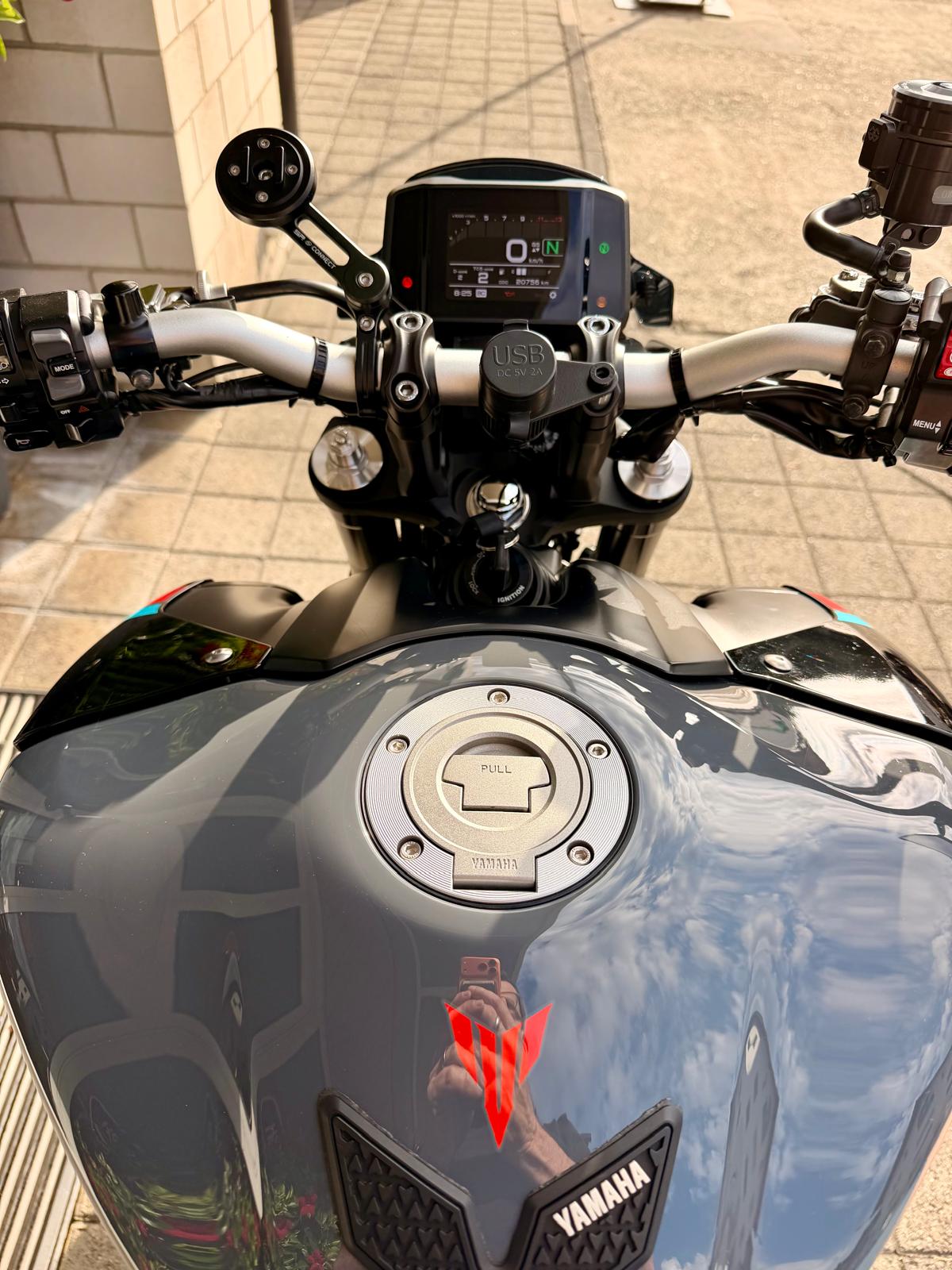 YAMAHA MT-09-image-9