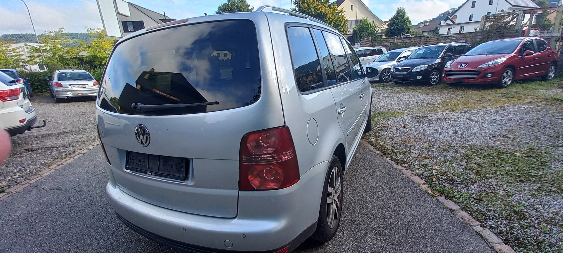 VW Touran 1.4 TSI Team DSG-image-5