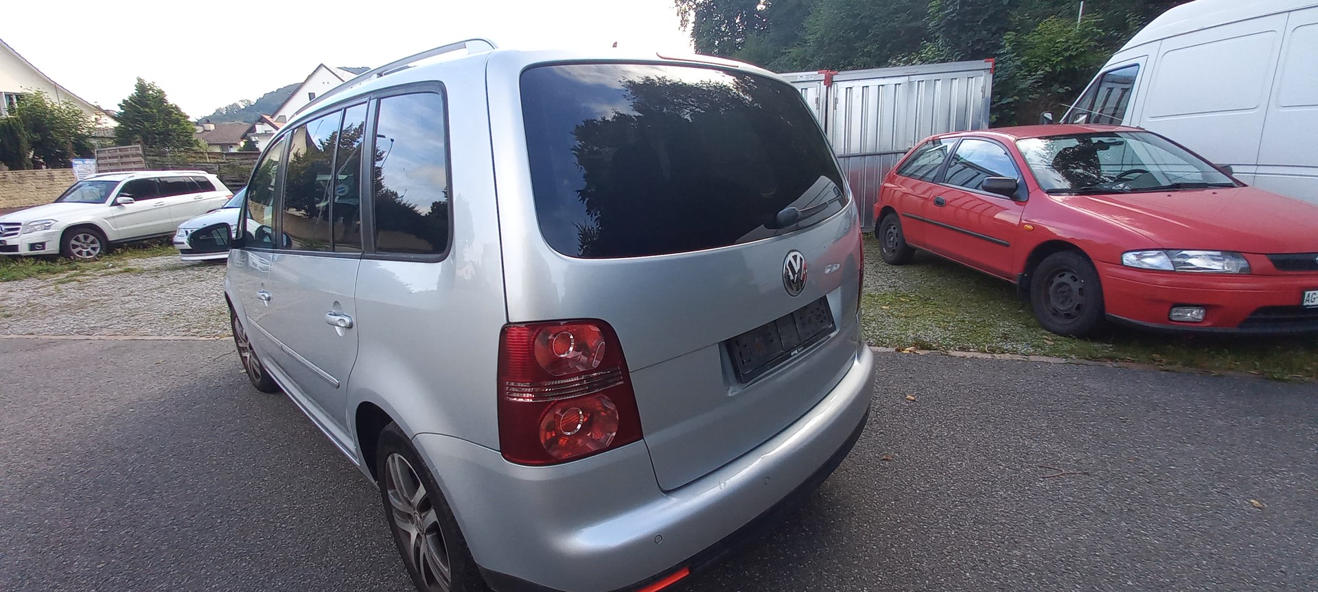 VW Touran 1.4 TSI Team DSG-image-3