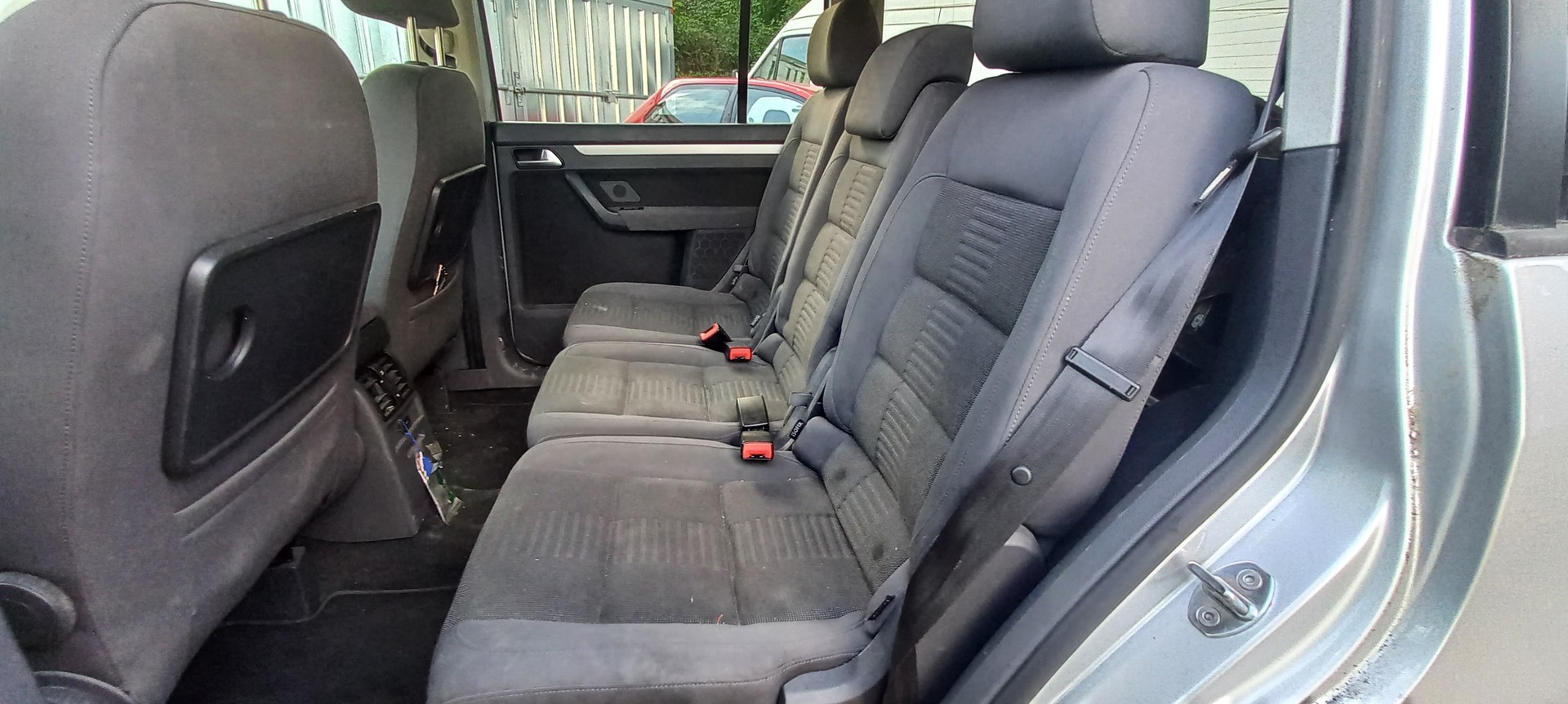 VW Touran 1.4 TSI Team DSG-image-10