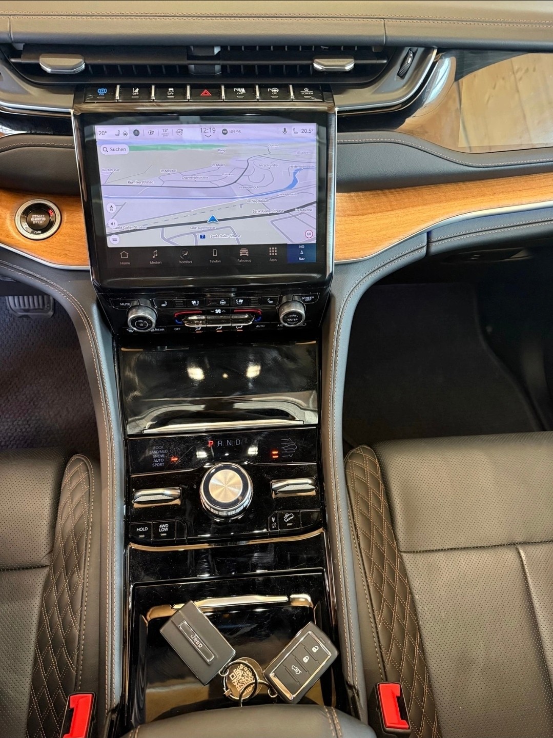 JEEP Grand Cherokee 2.0 Plug-in-Hybrid Summit Reserve 4xe-image-11