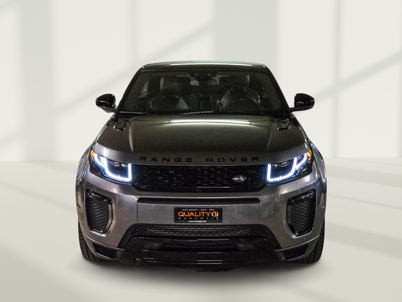 LAND ROVER Range Rover Evoque Convert. 2.0Si4 HSE Dynamic AT9-showroom-element-1