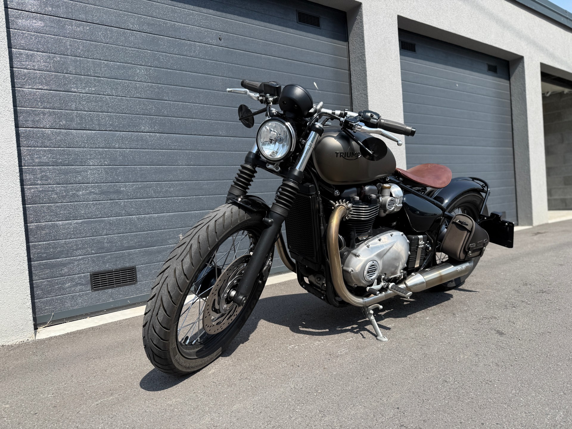 TRIUMPH Bonneville 1200 Bobber ABS-image-0