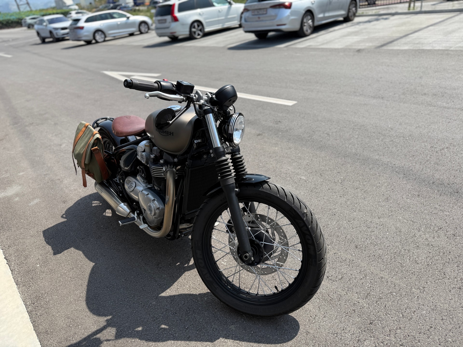 TRIUMPH Bonneville 1200 Bobber ABS-image-6