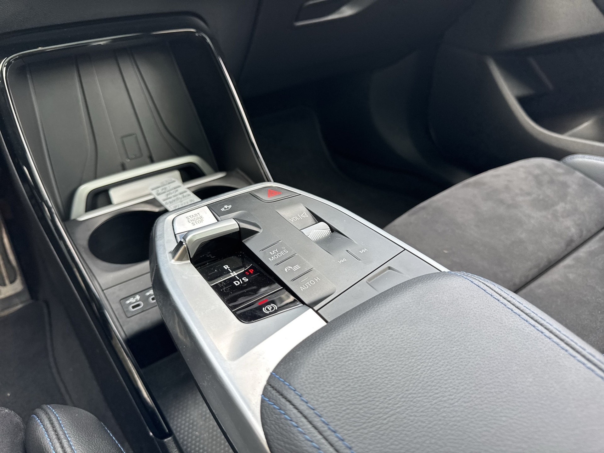 BMW 218i Active Tourer M Sport DKG-image-12