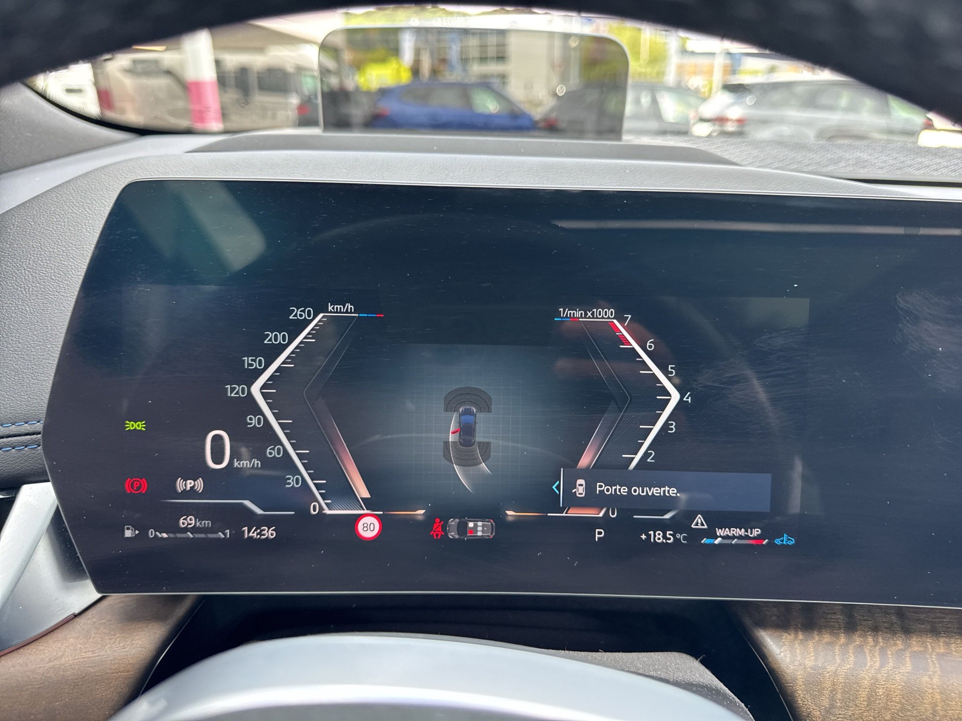BMW 218i Active Tourer M Sport DKG-image-13