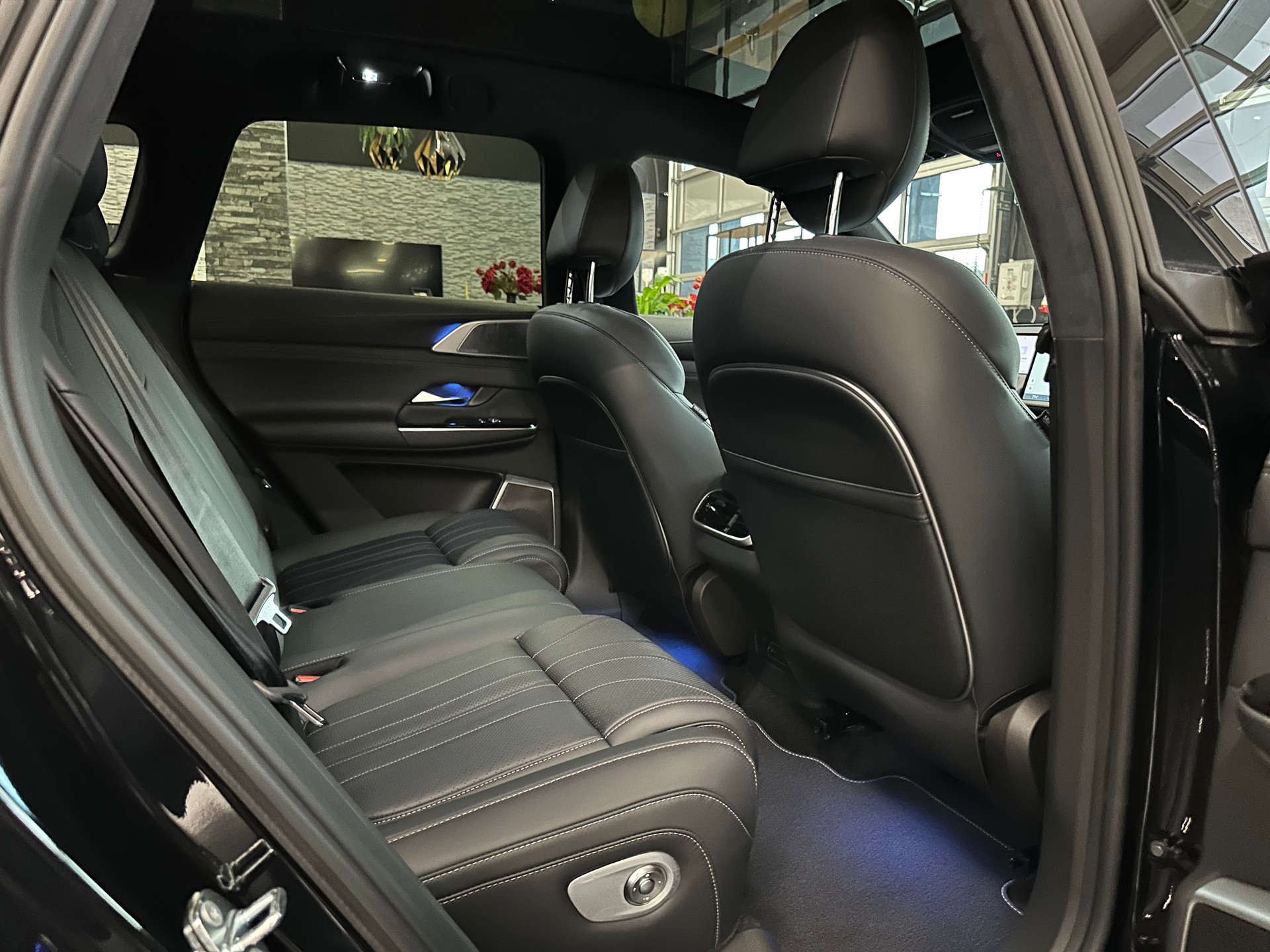 XPENG G9 93kWh Performance AWD-image-12