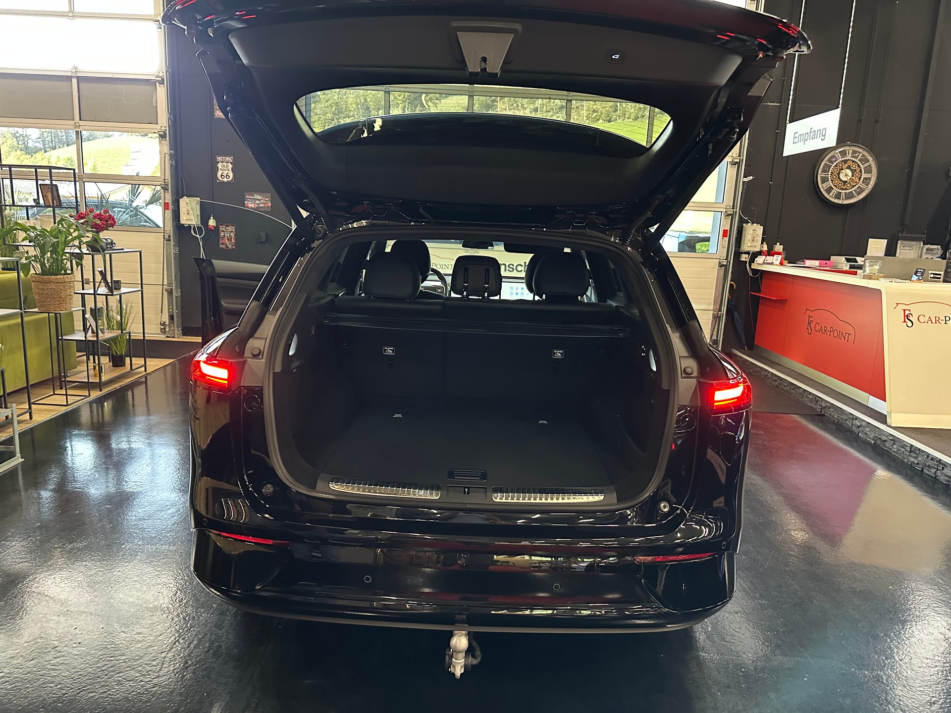 XPENG G9 93kWh Performance AWD-image-46
