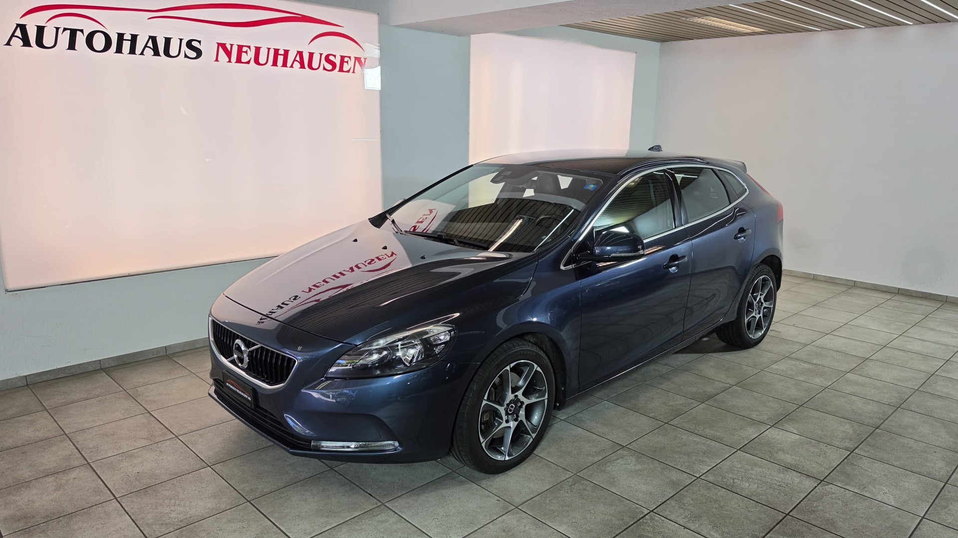 VOLVO V40 T3 OceanRace Geartronic, Schweizer Fahrzeug, Frisch ab MFK und Frisch ab Service