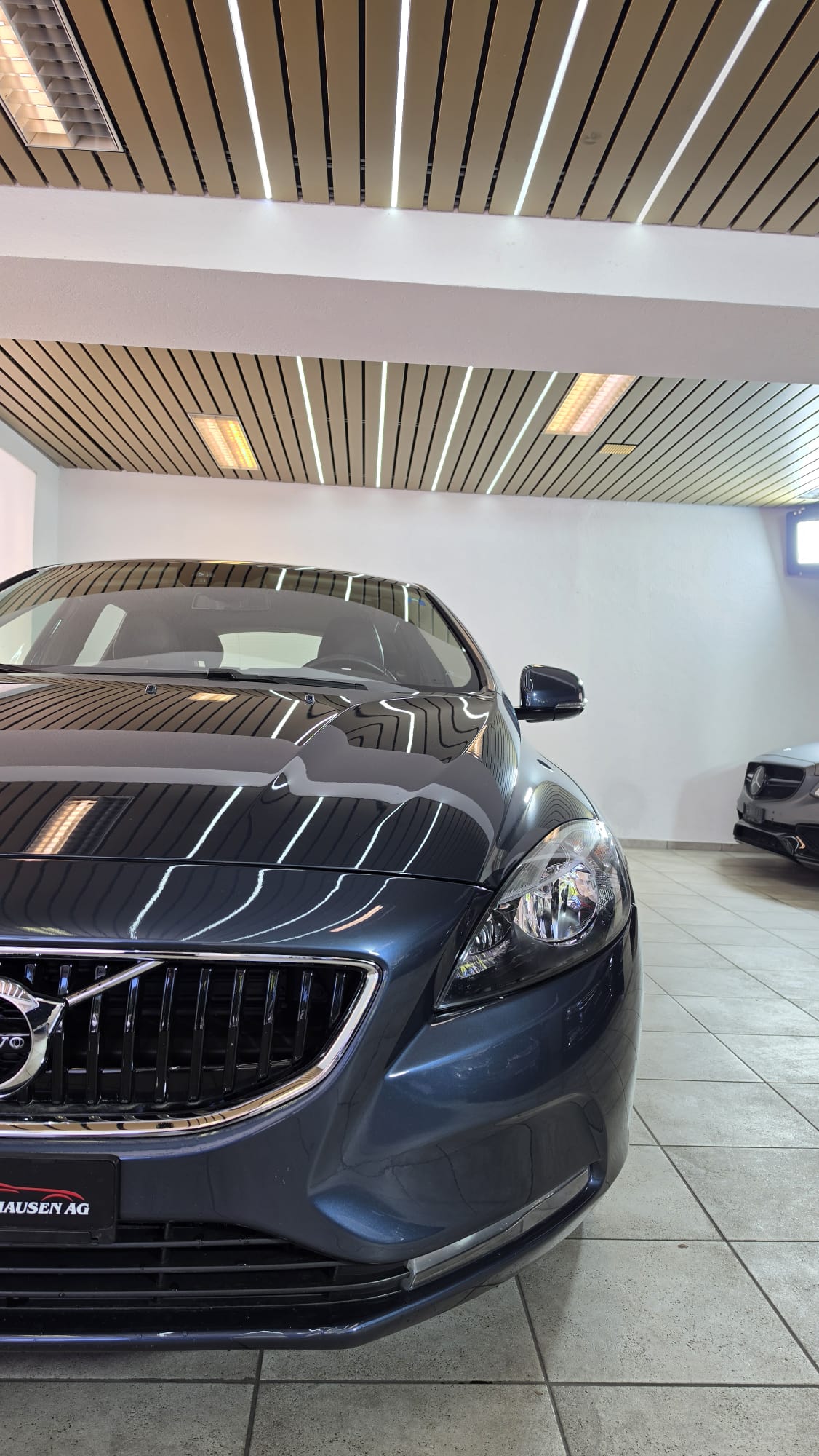 VOLVO V40 T3 OceanRace Geartronic, Schweizer Fahrzeug, Frisch ab MFK und Frisch ab Service-showroom-element-2